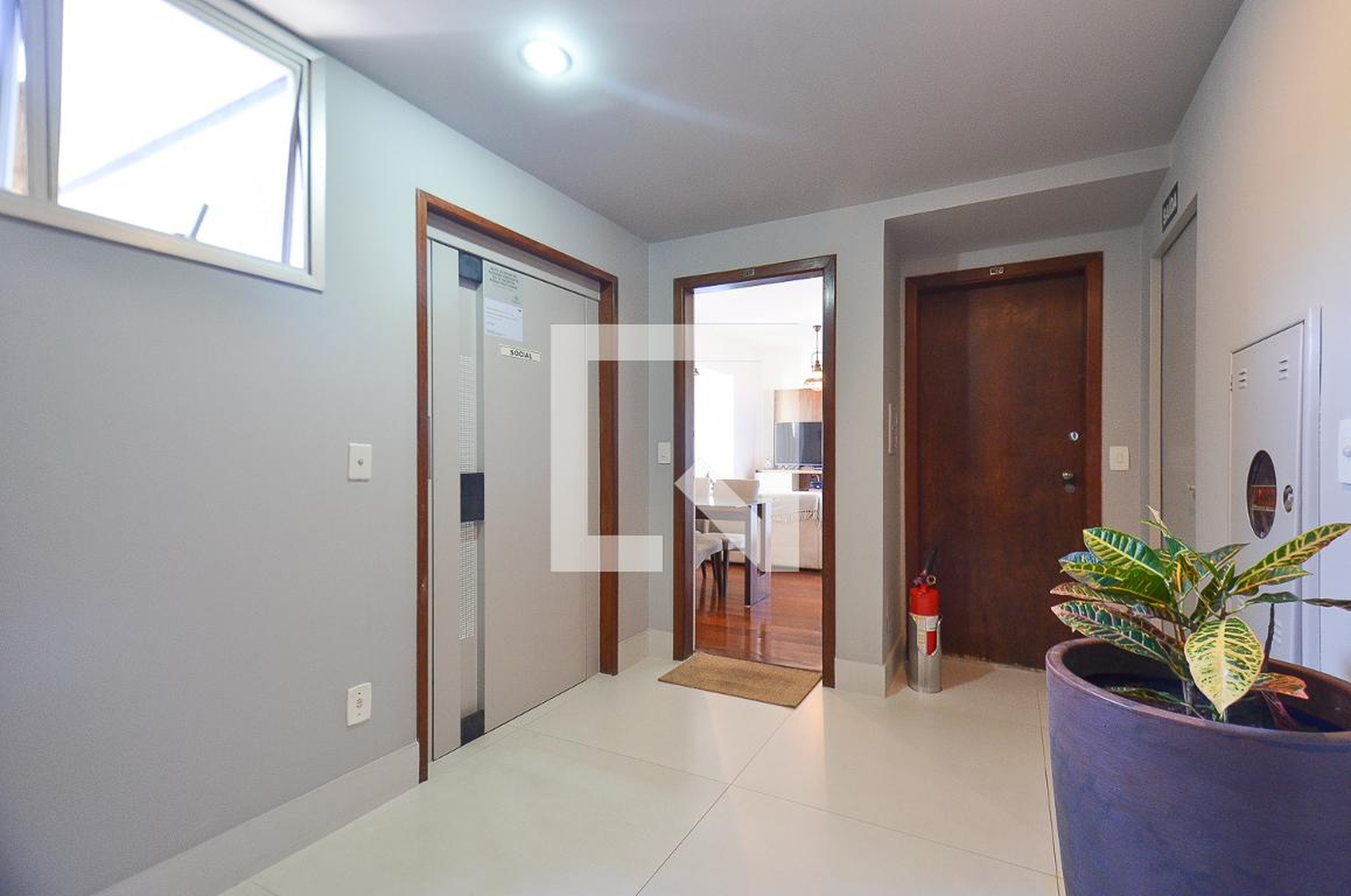 Elevador - Edifício Rembrandt