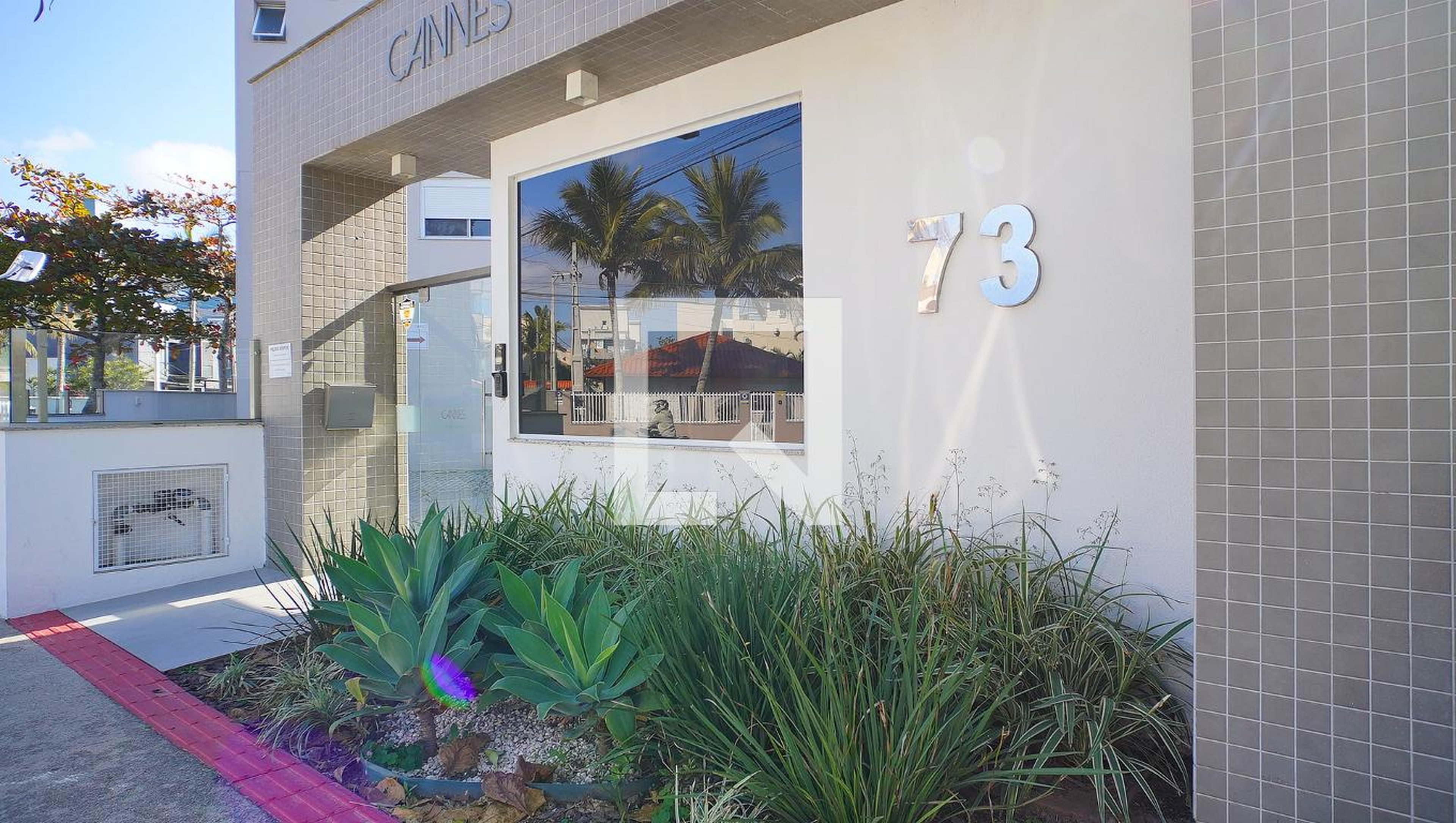 Fachada Condomínio Cannes Club Residence