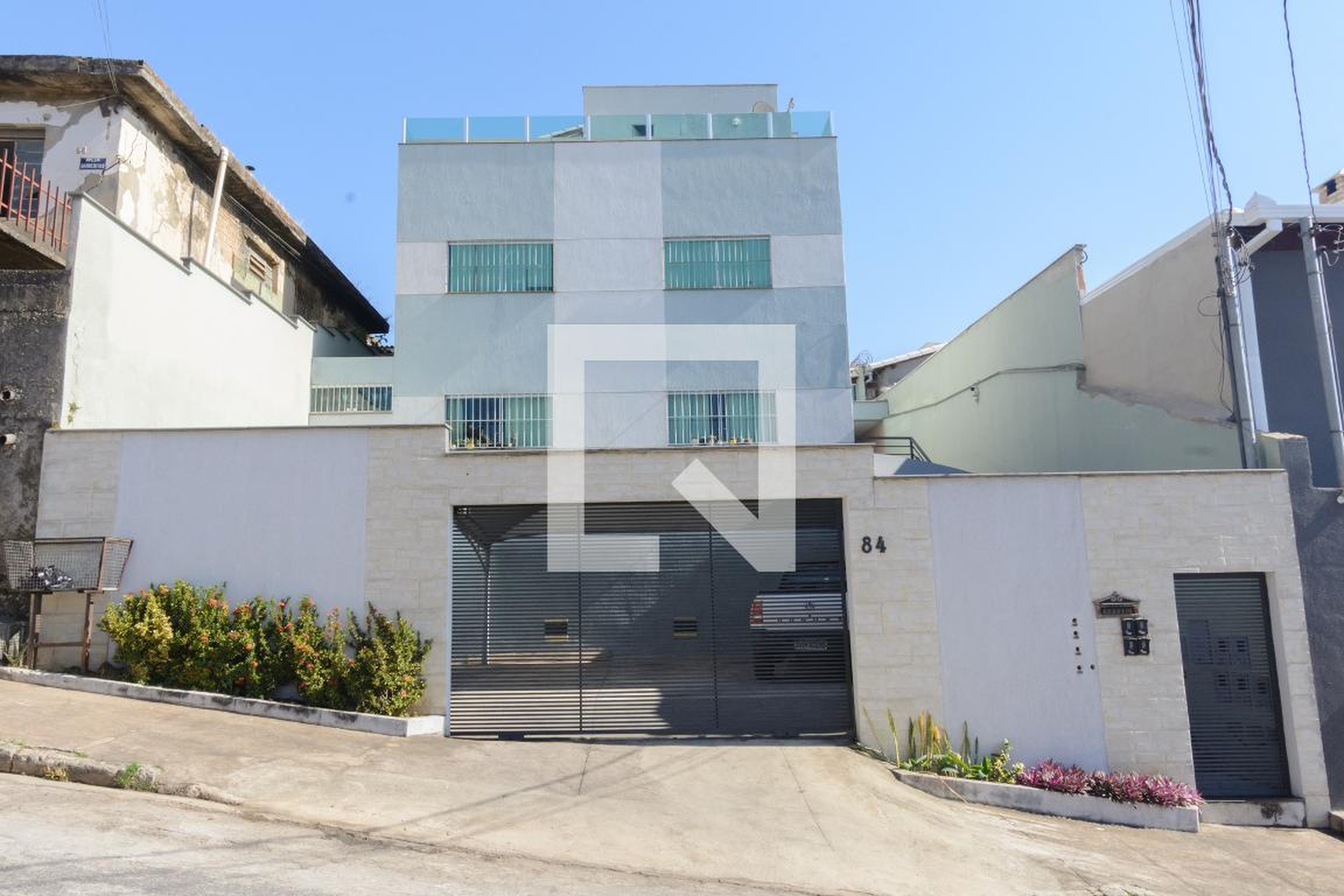 Fachada Condomínio em Rua dos Barnabitas, 84
