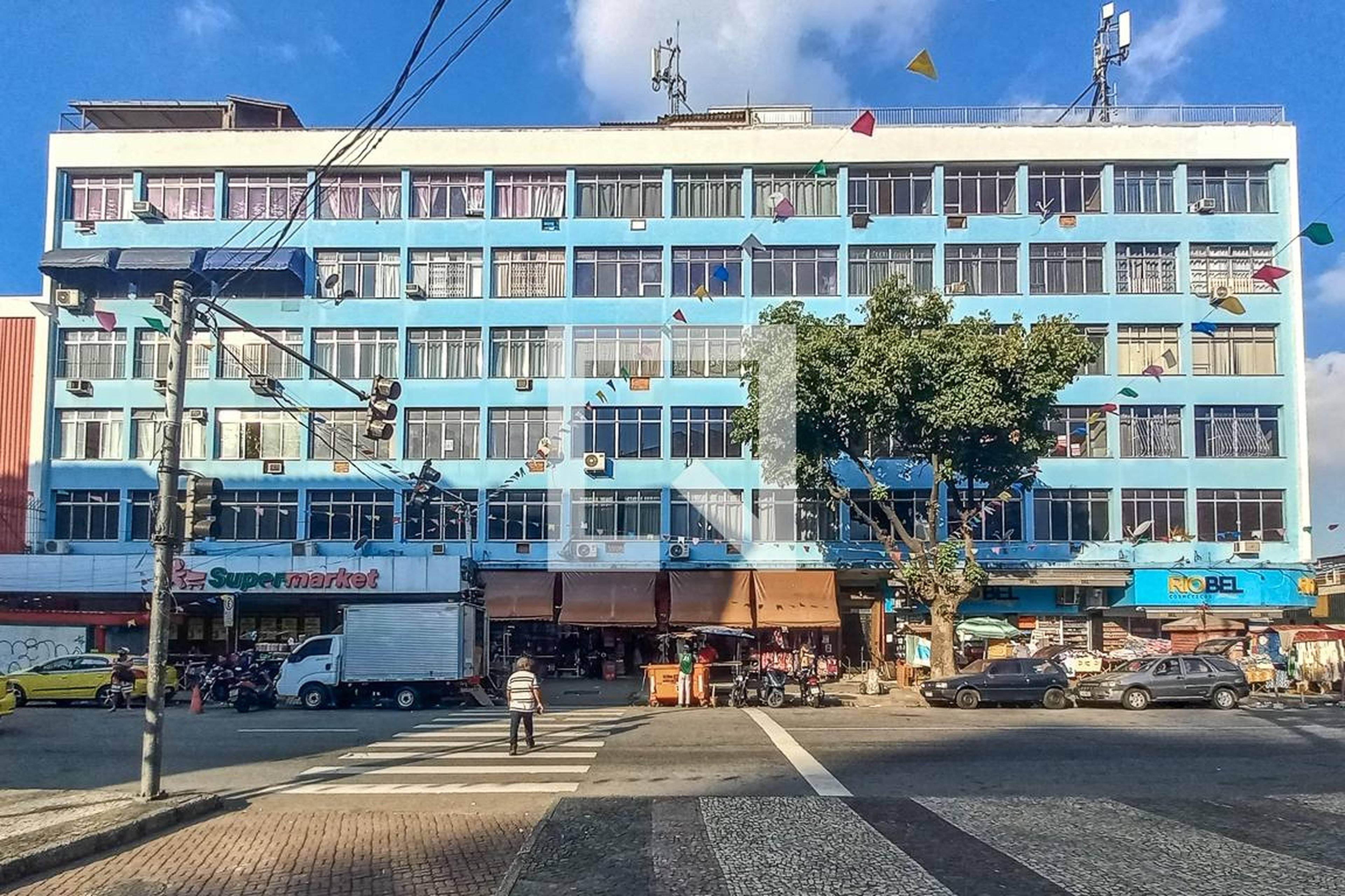 Fachada do Prédio Condomínio em Avenida Teixeira de Castro, 10
