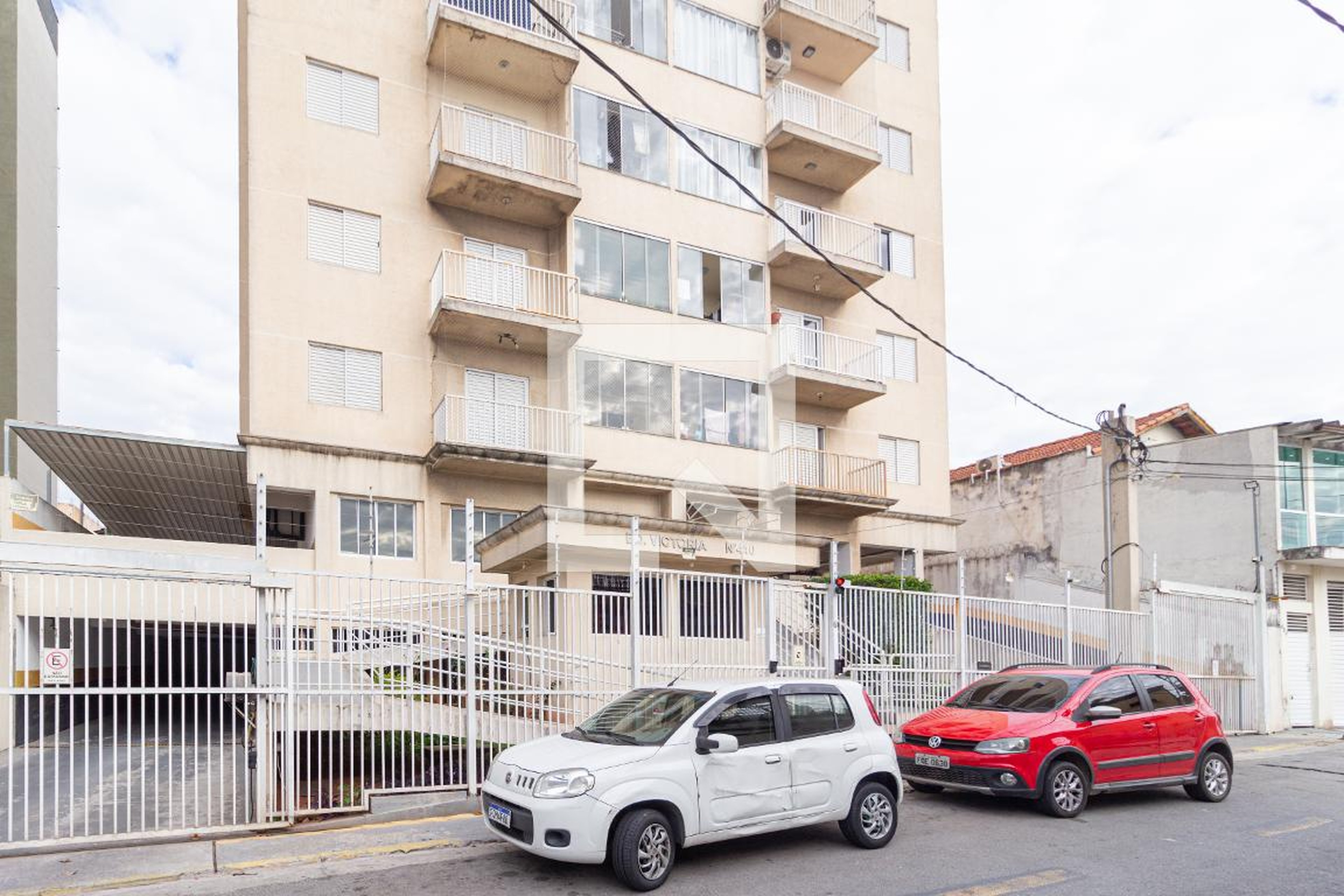 Fachada Condomínio em Avenida Doutor Acrísio Cruz, 410