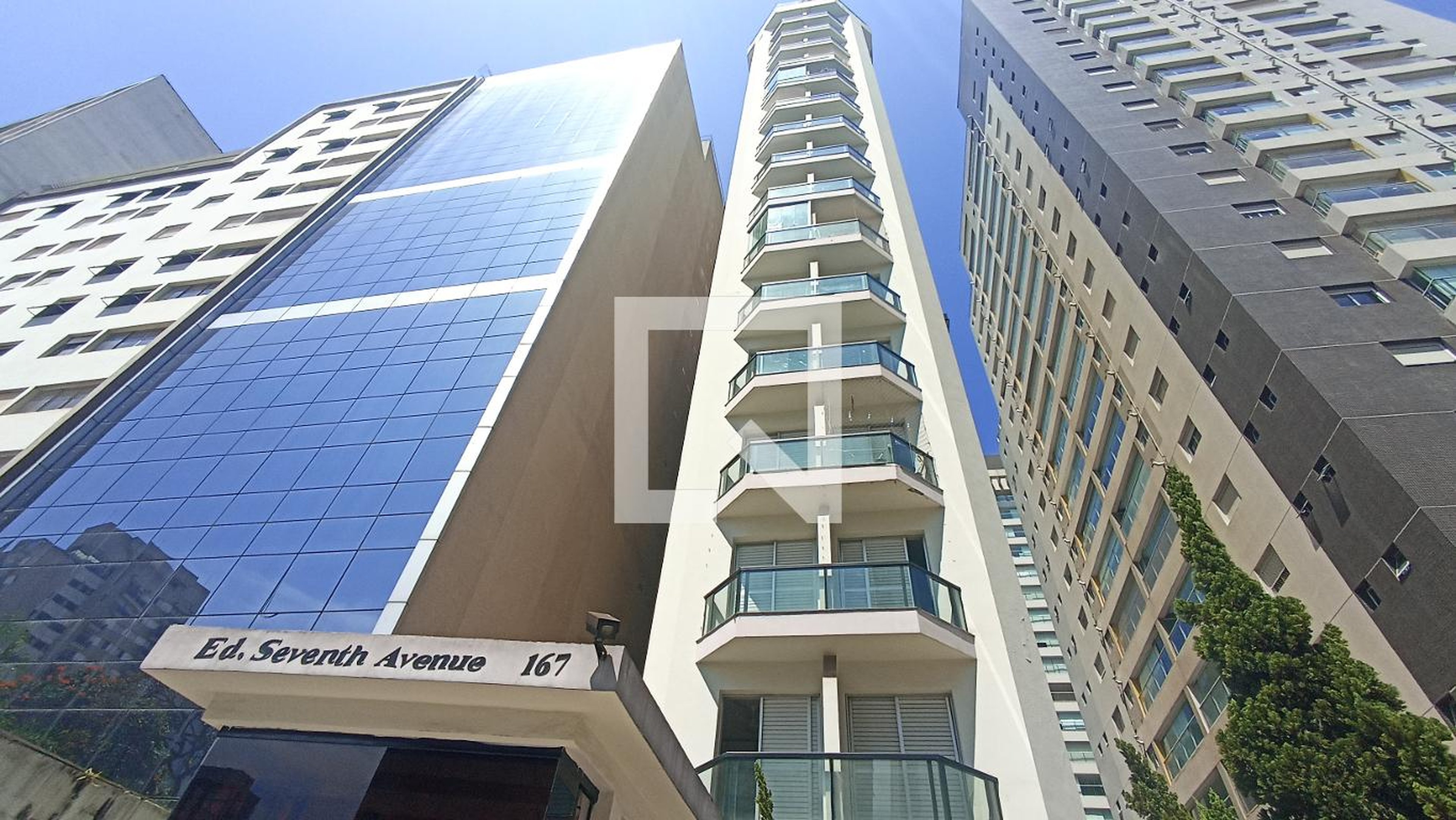 Fachada Edifício Seventh Avenue
