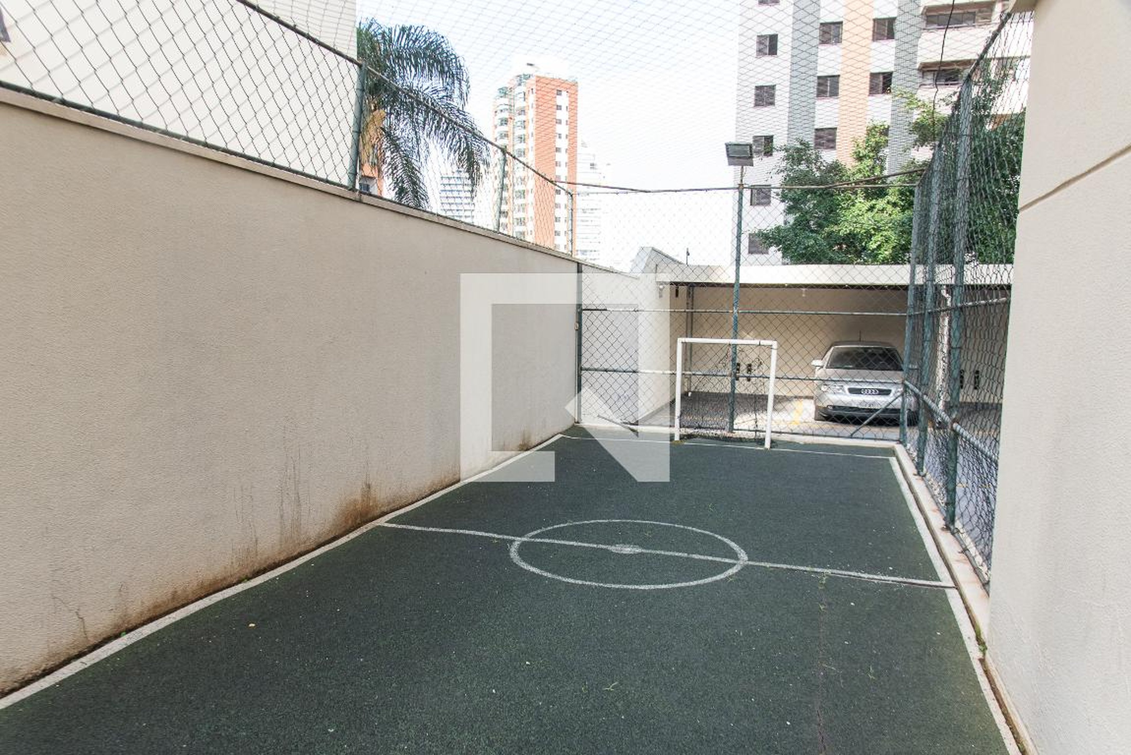 Quadra esportiva - Renoir Maison Classique