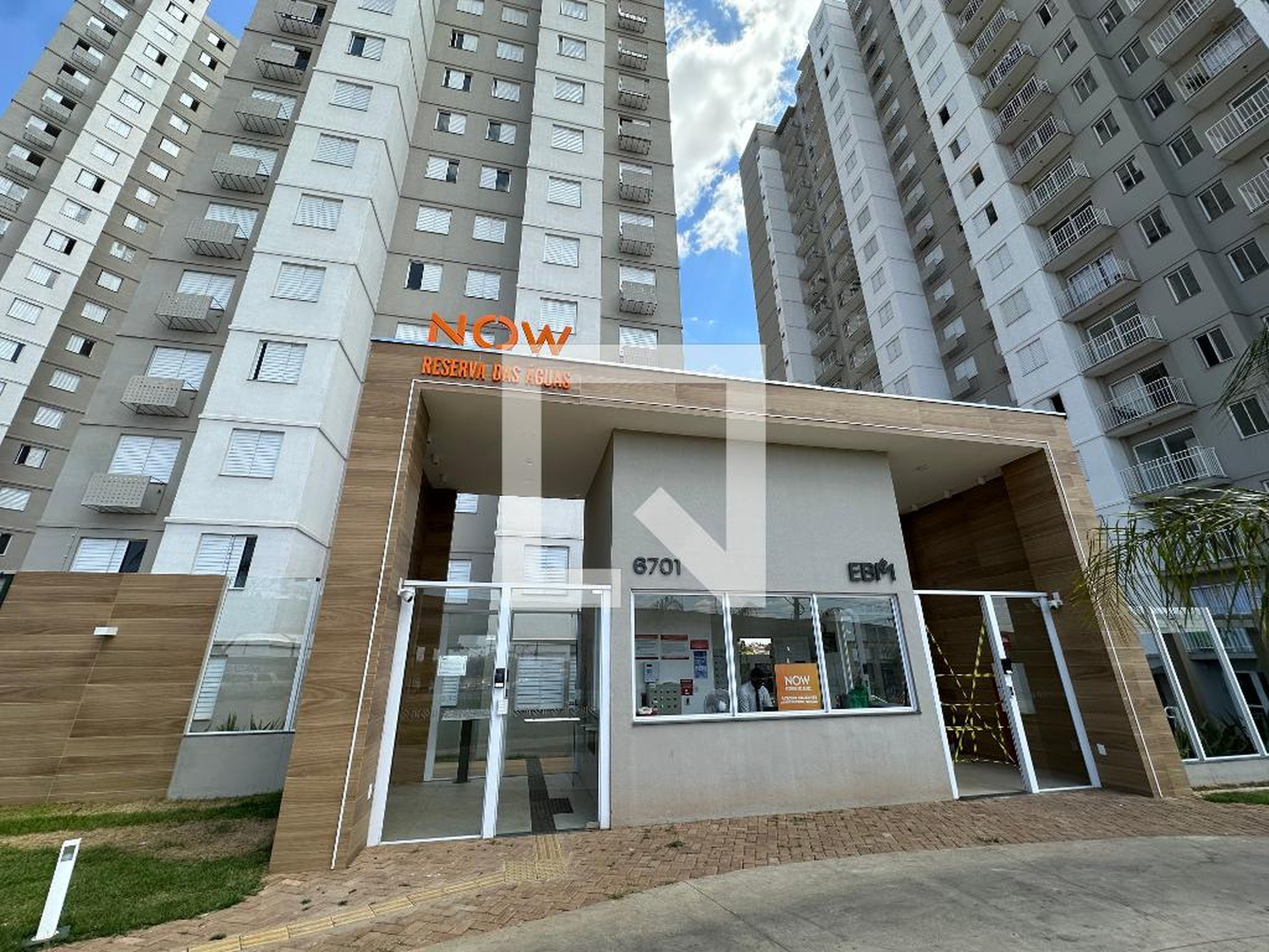 Fachada Condomínio em Avenida Perimetral Norte, 2