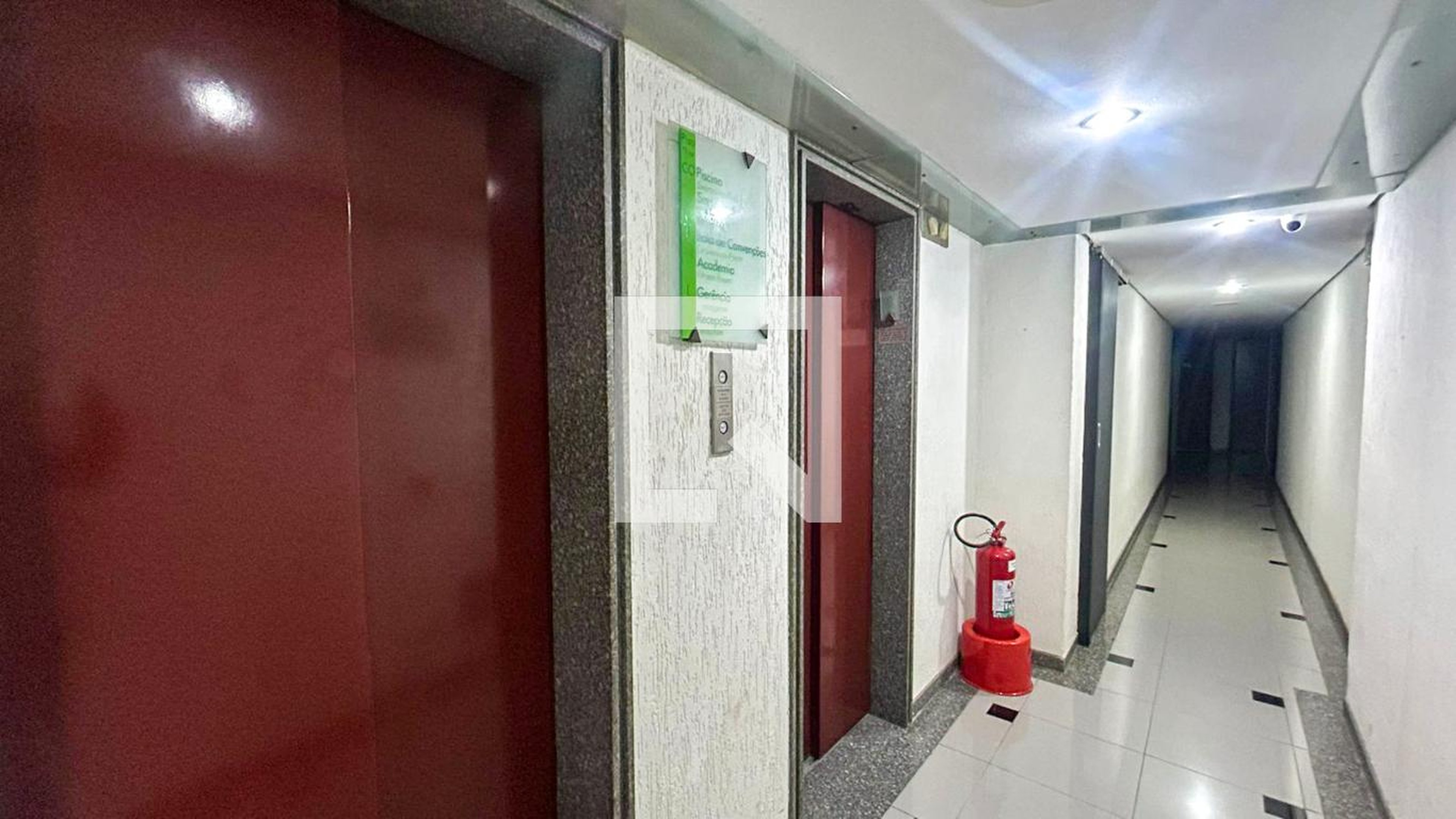 Elevador - Edifício Parque Plaza