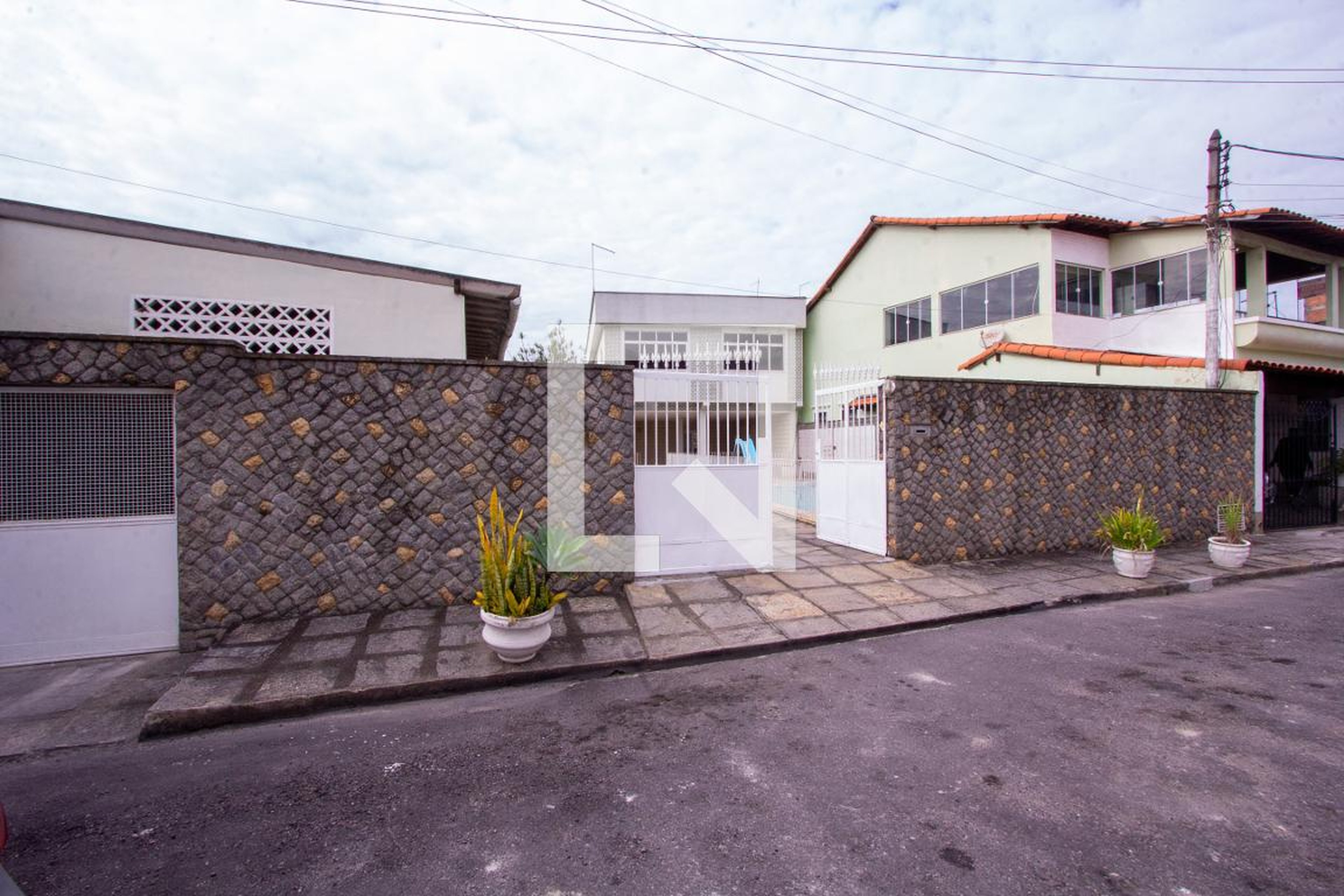 Fachada Condomínio em Travessa Nóbrega, 68