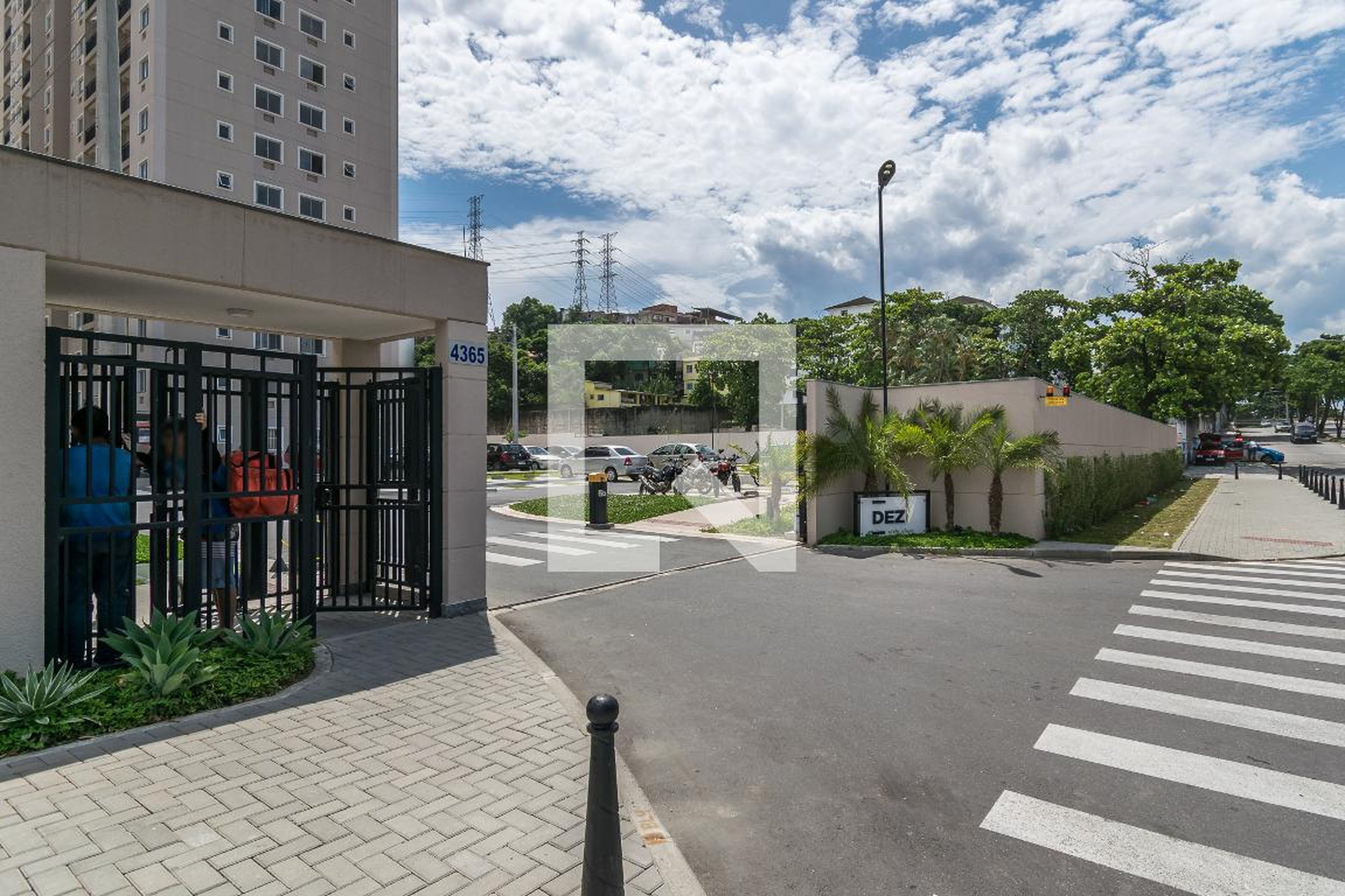 Fachada do condomínio Condomínio Dez Vista Alegre