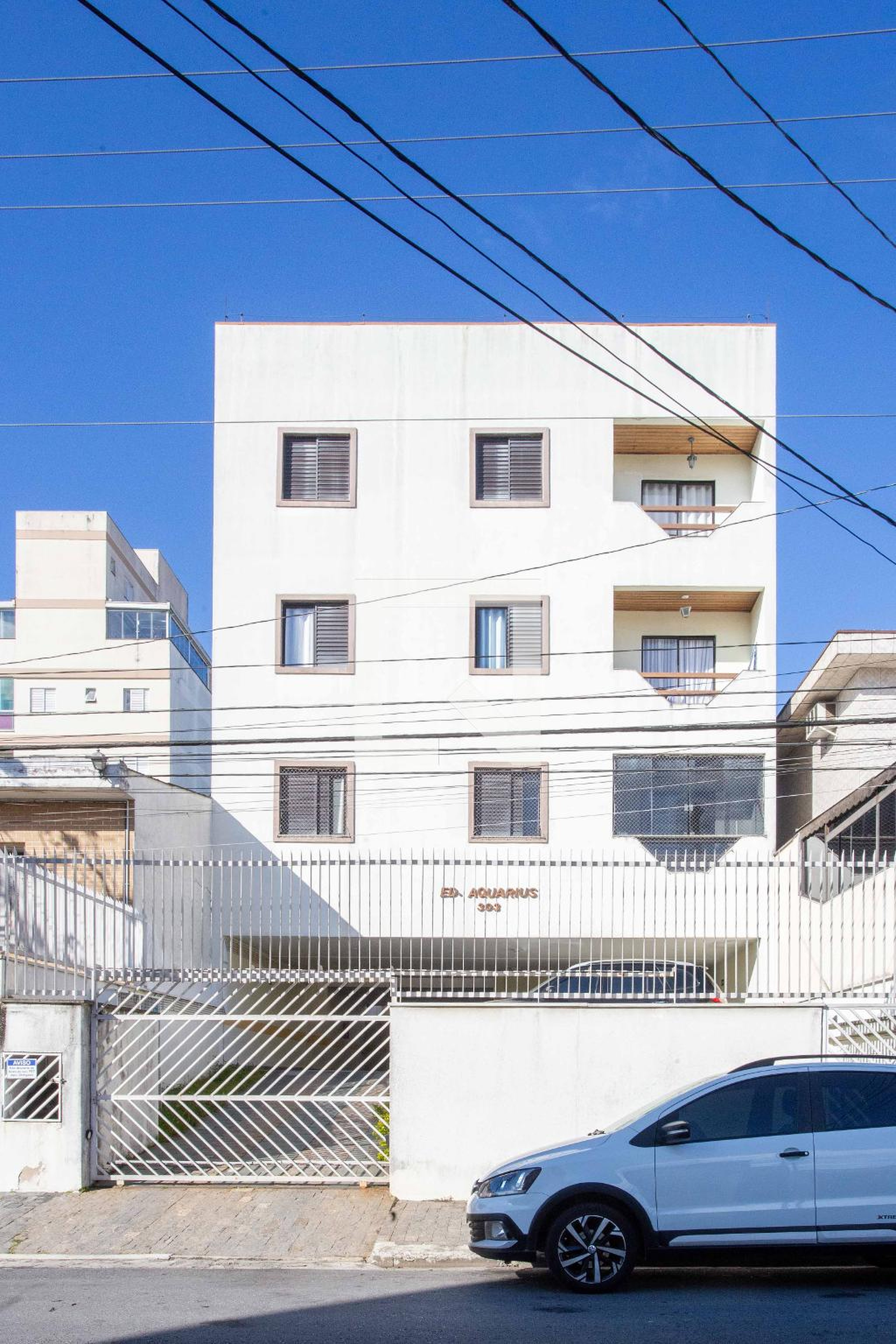 Fachada do Prédio Condomínio em Rua Nestor Moreira, 303