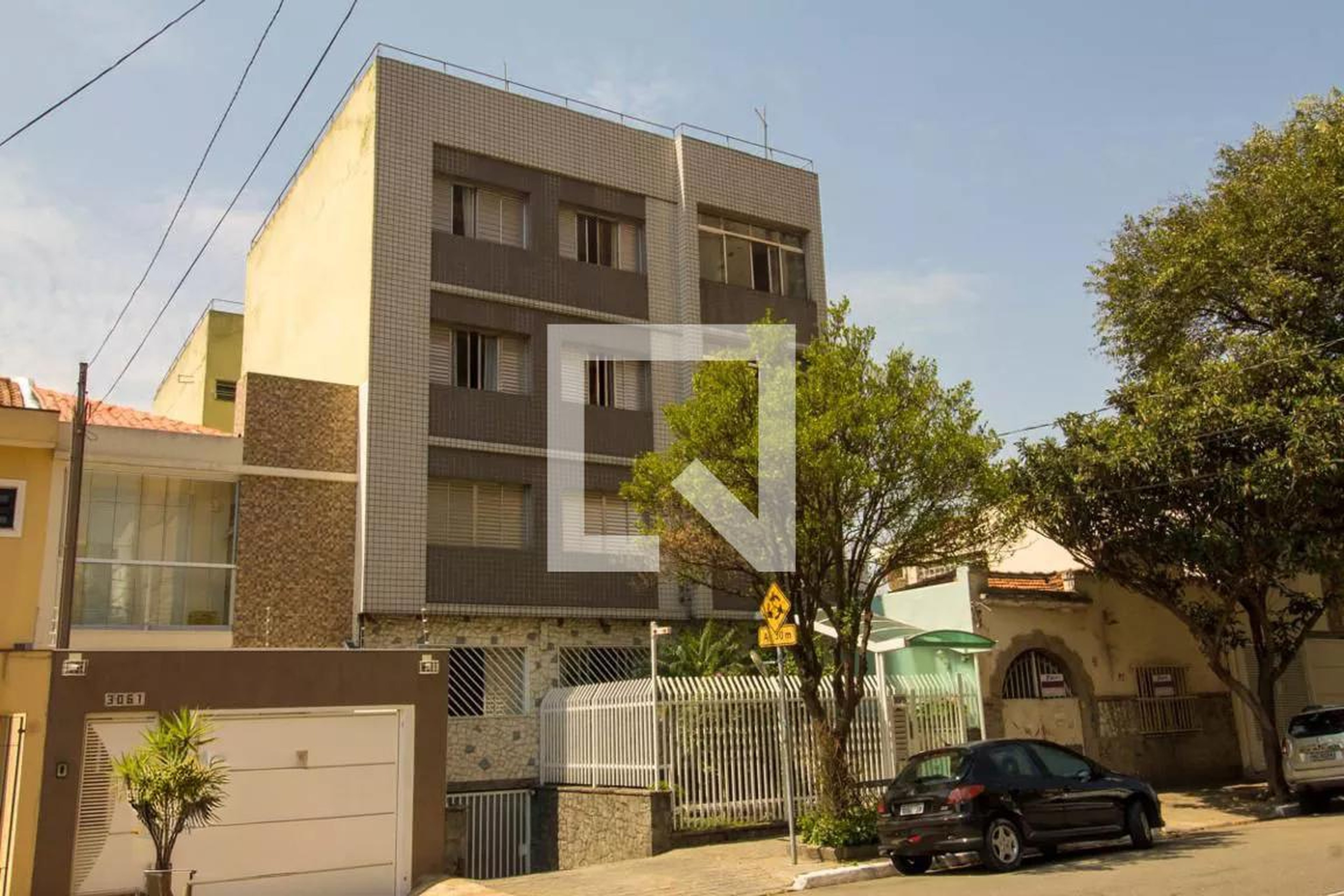 Fachada Condomínio em Rua Agostinho Gomes, 3075