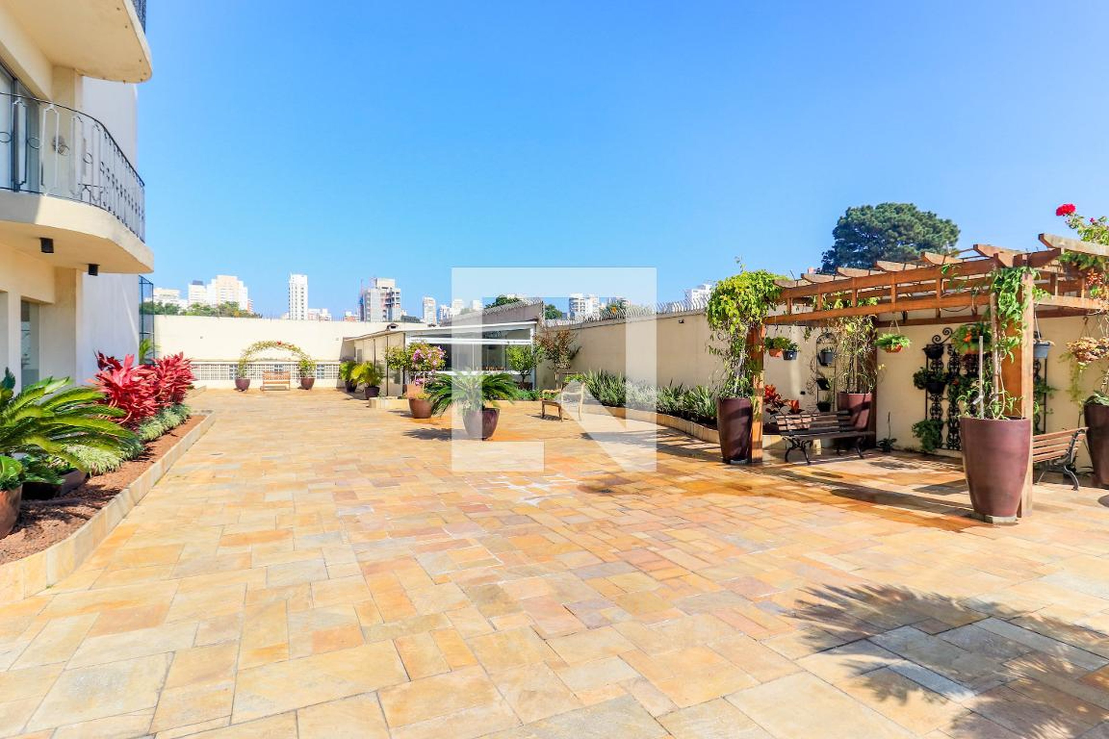 Área Comum - Cristina