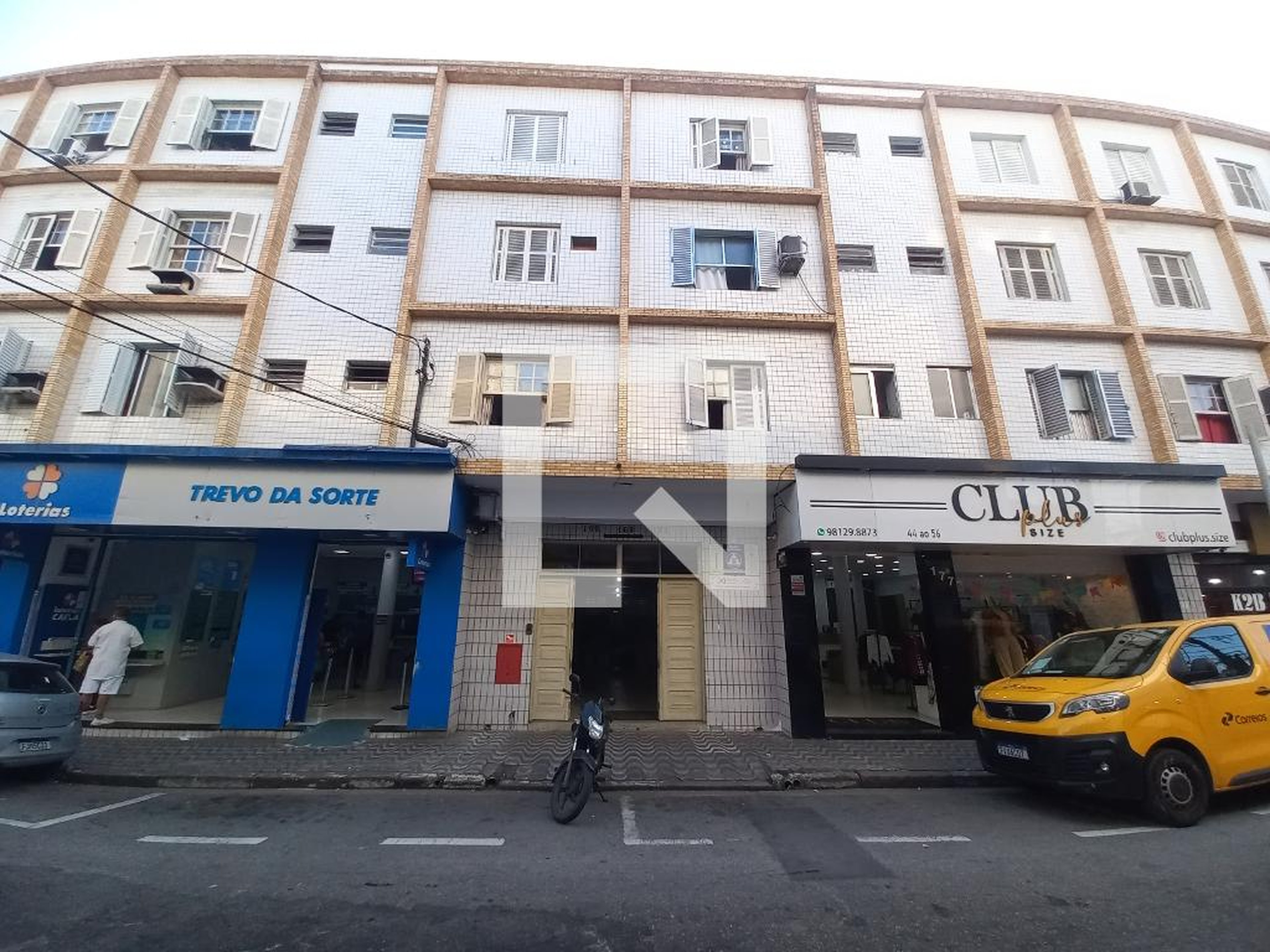 Fachada do Prédio Condomínio em Rua XV de Novembro, 167