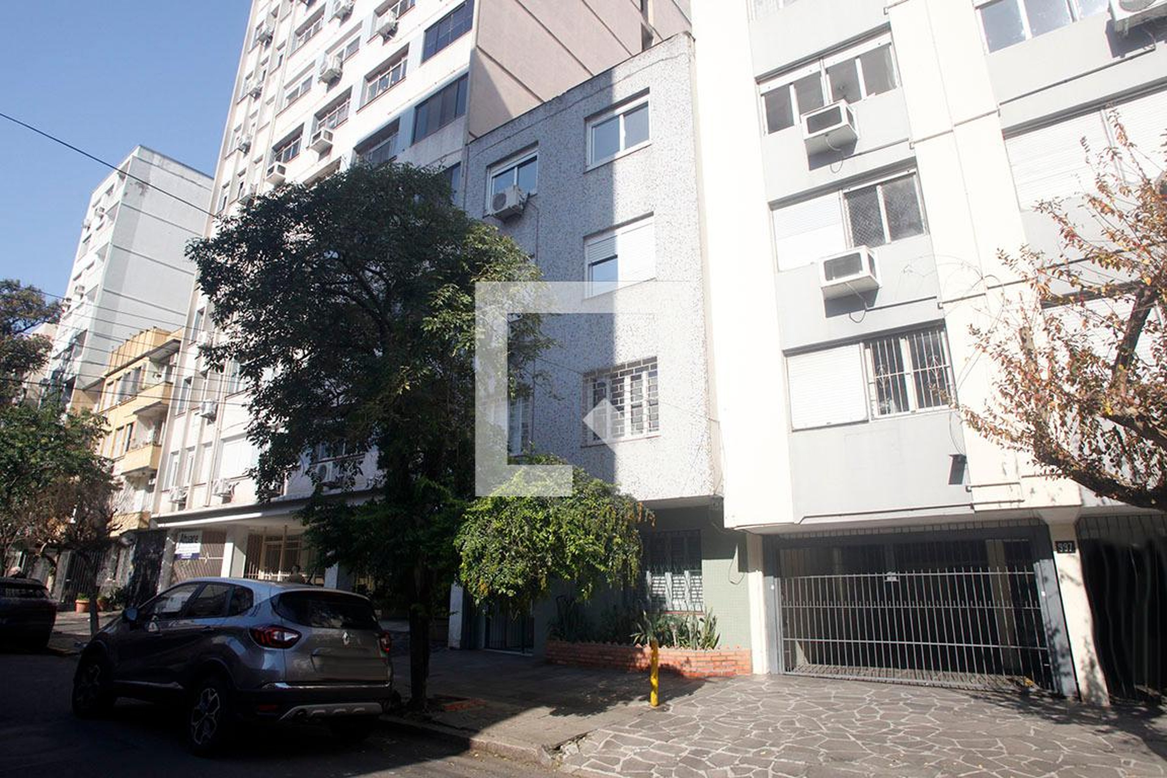 Fachada Condomínio em Rua Demétrio Ribeiro, 1007