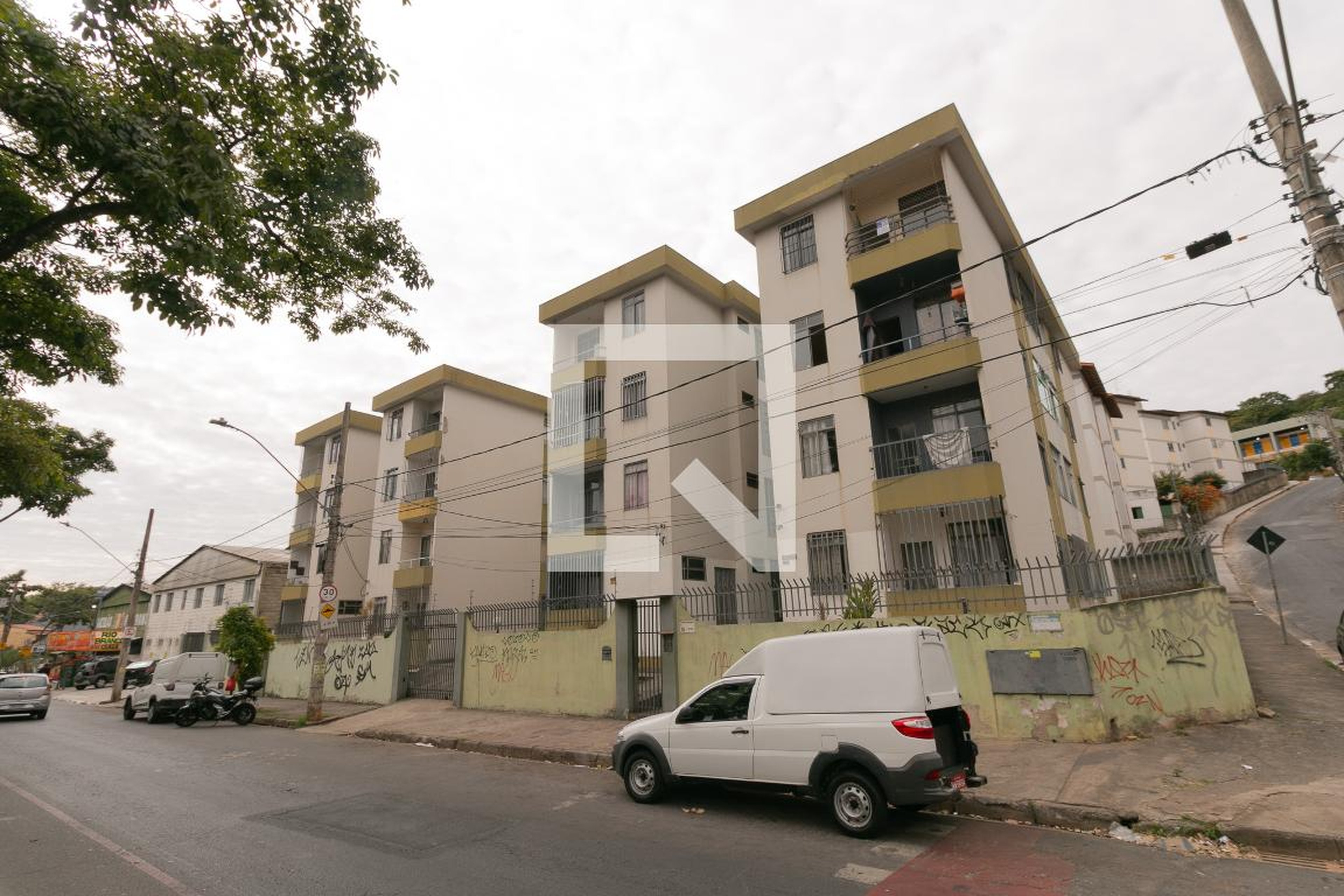 Fachada Condomínio em Avenida Elías Antônio Issa, 943