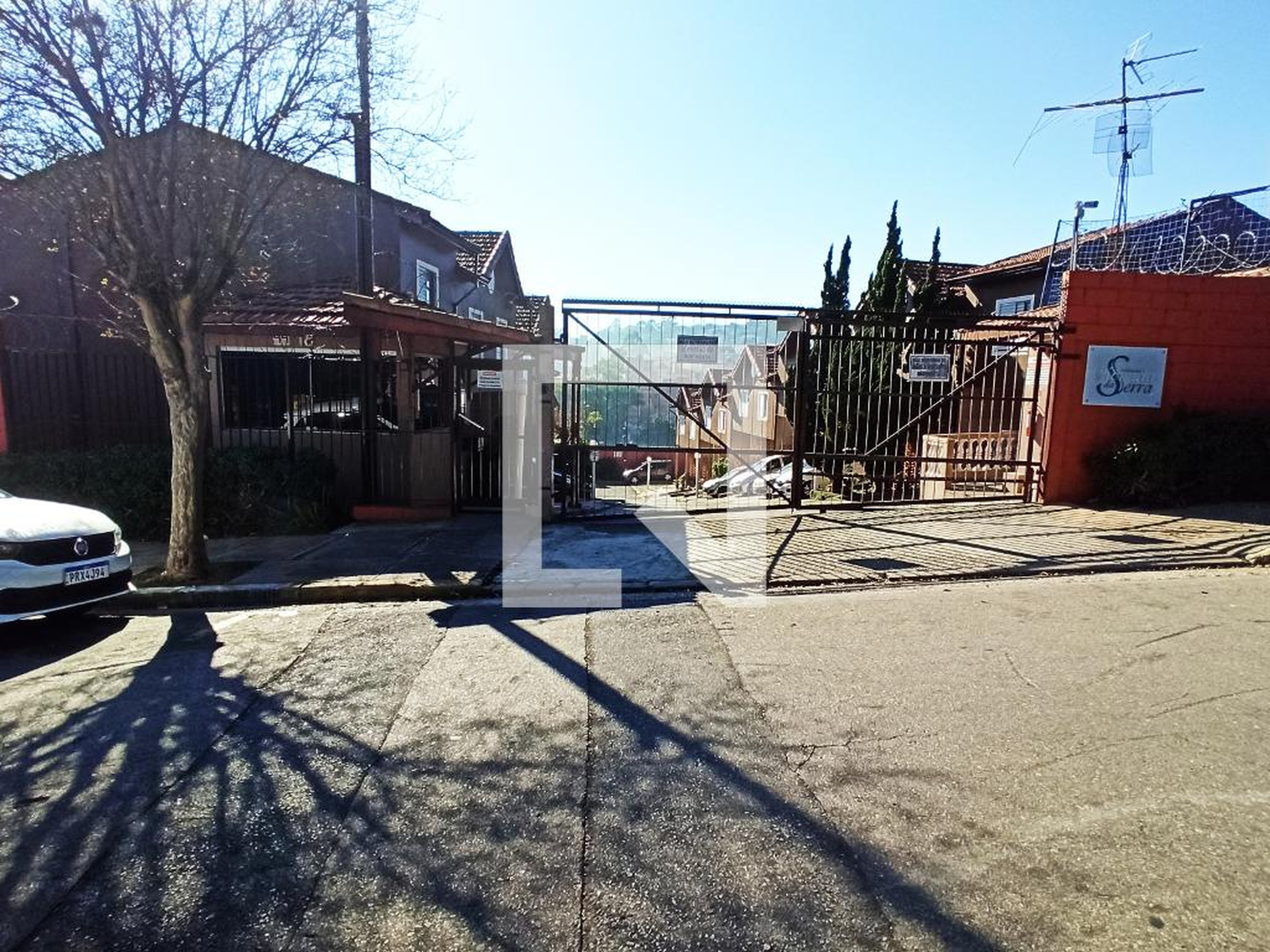 Fachada do Condomínio Condomínio Vivenda da Serra