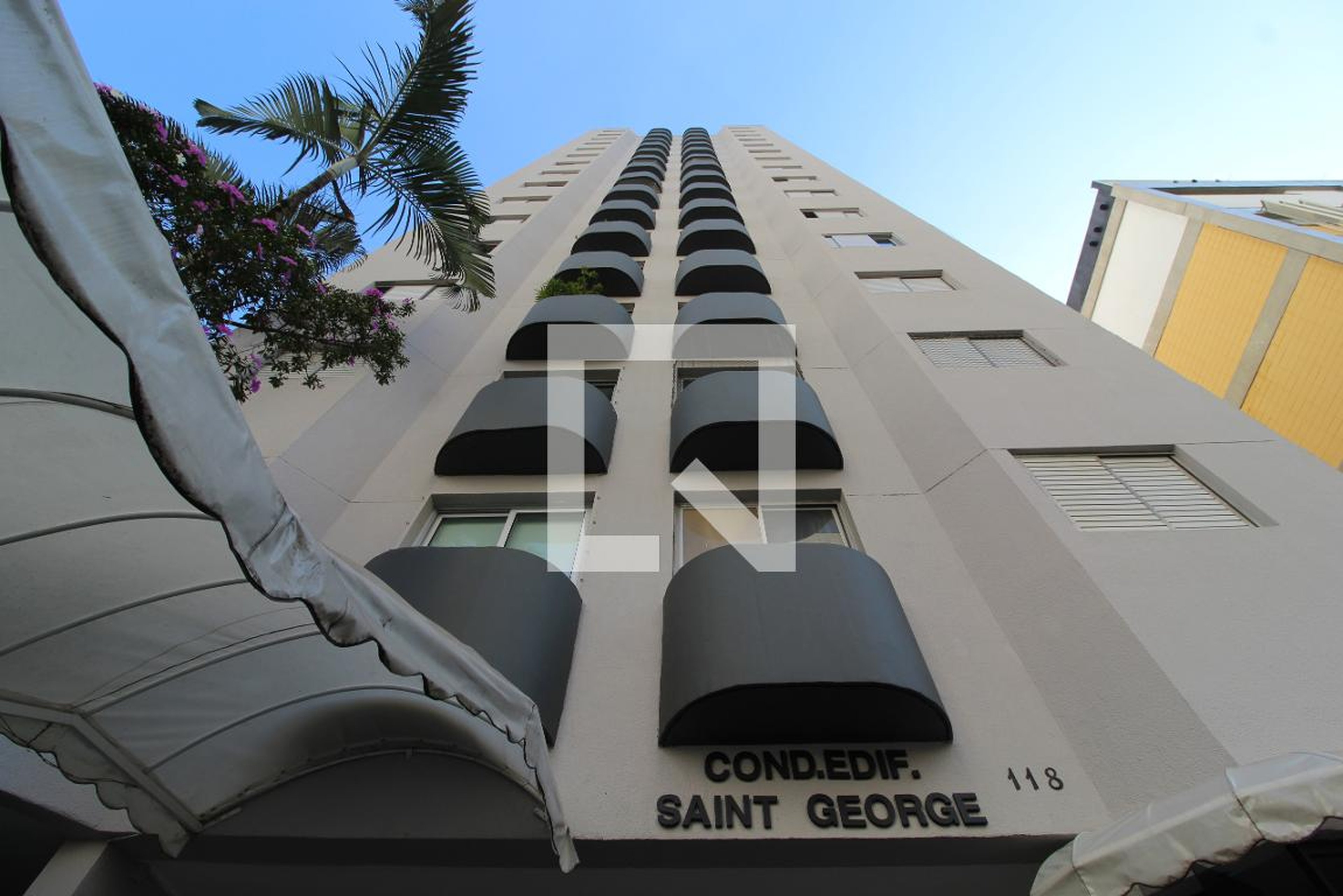 Fachada do Prédio Condomínio Saint George