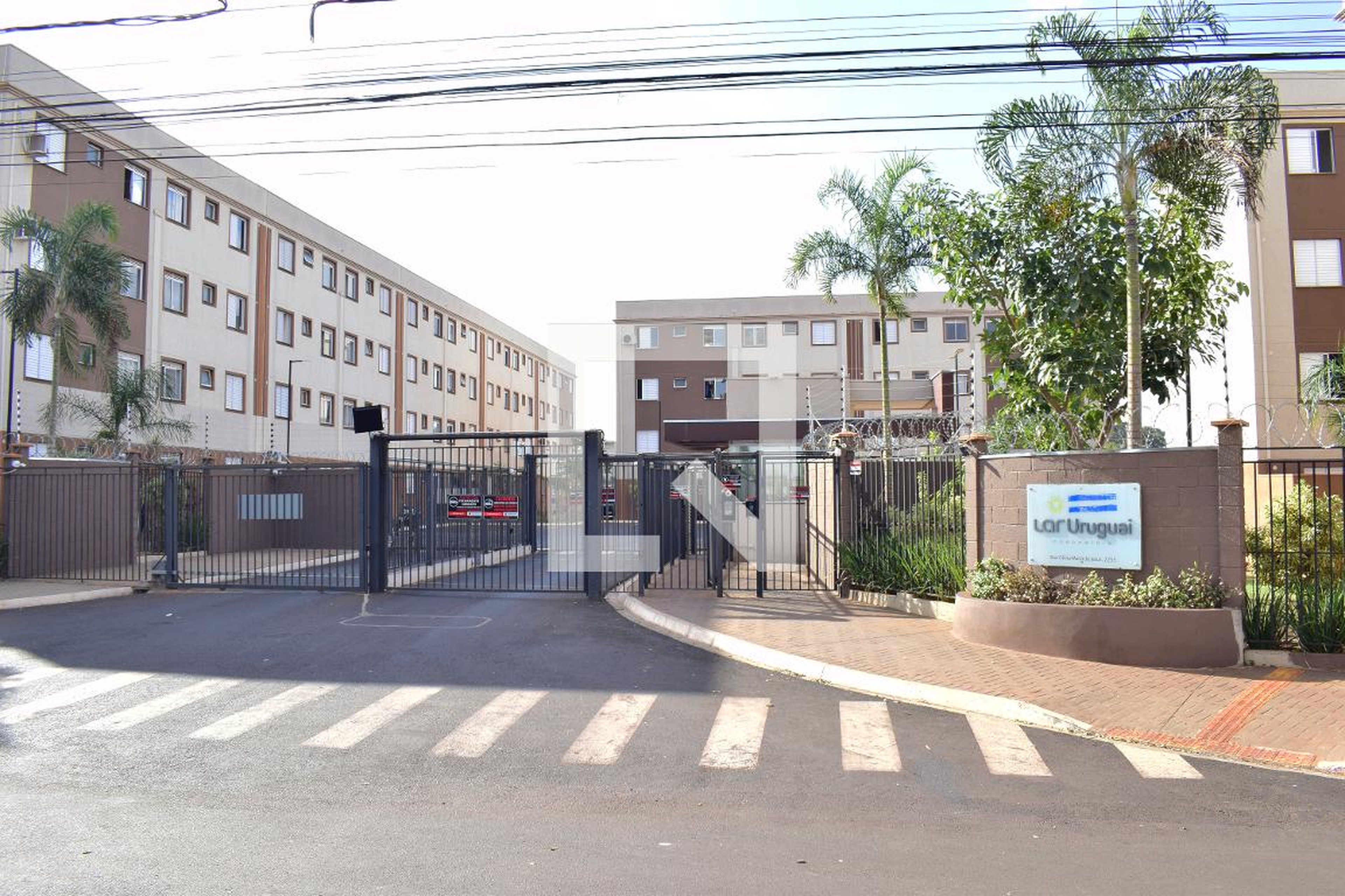 Fachada do Prédio Condomínio Lar Uruguai
