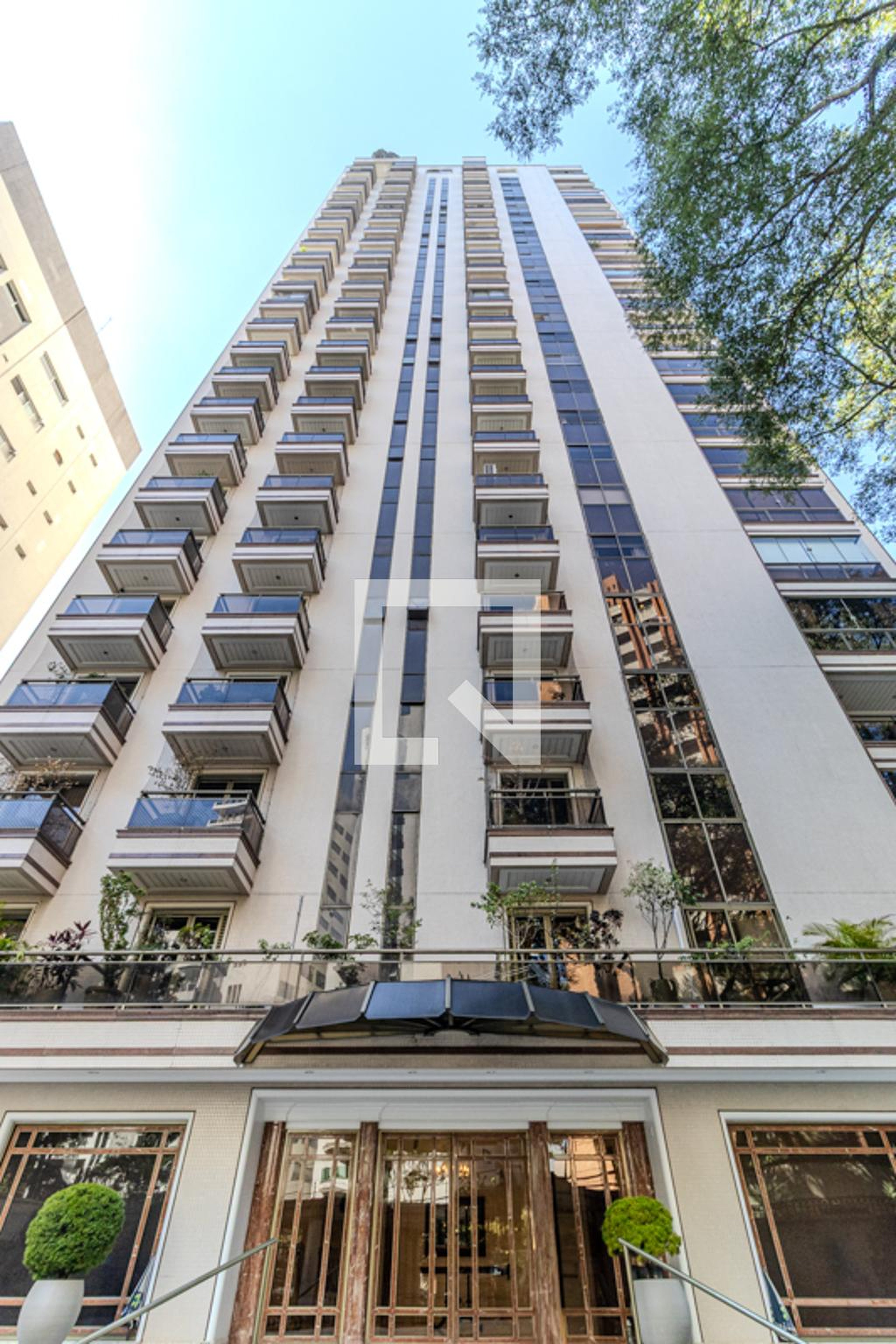 Fachada Condomínio Coral Bay