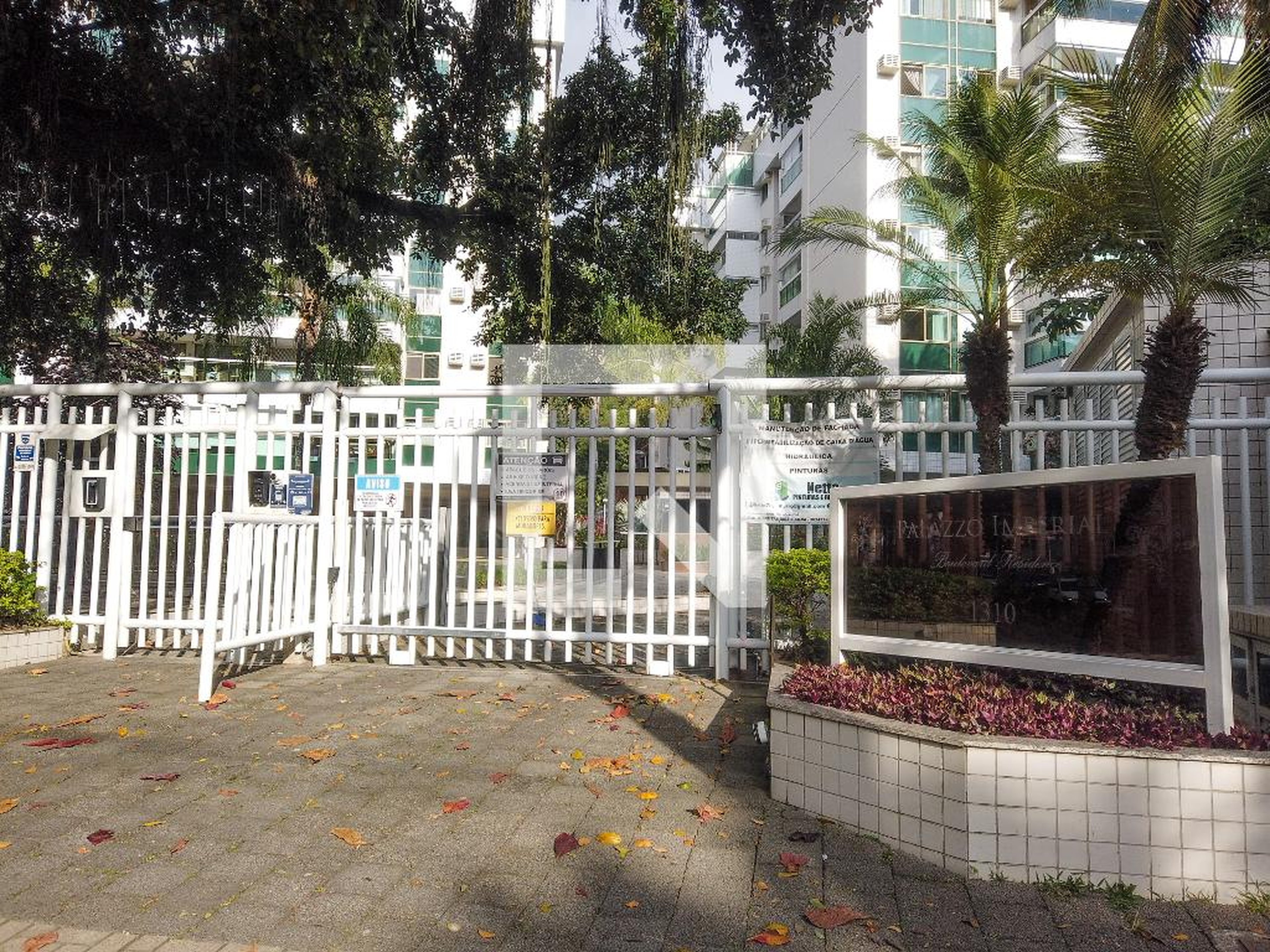 Fachada do Condomínio Condomínio Palazzo