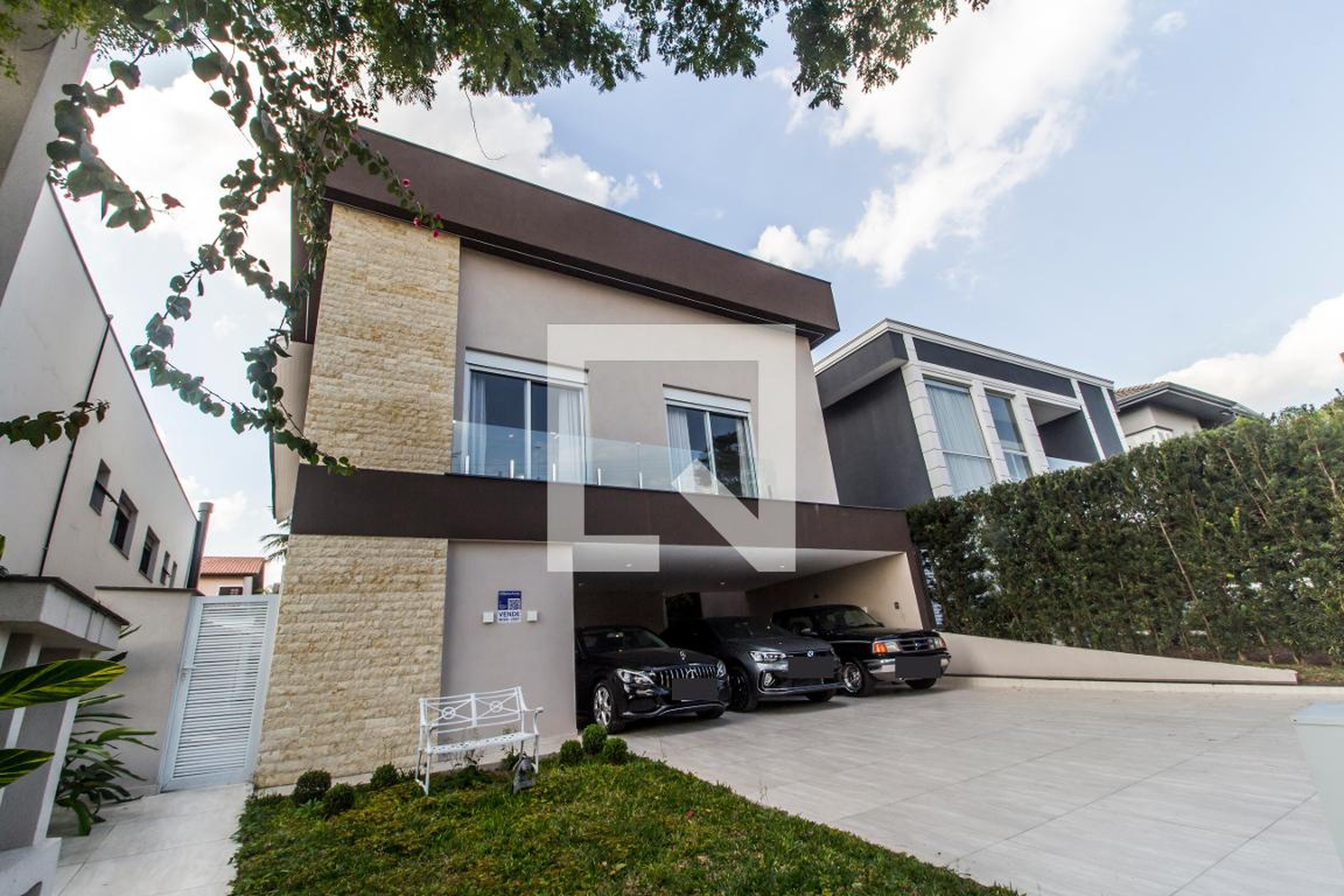 Fachada Condomínio em Alameda Tilápia, 321