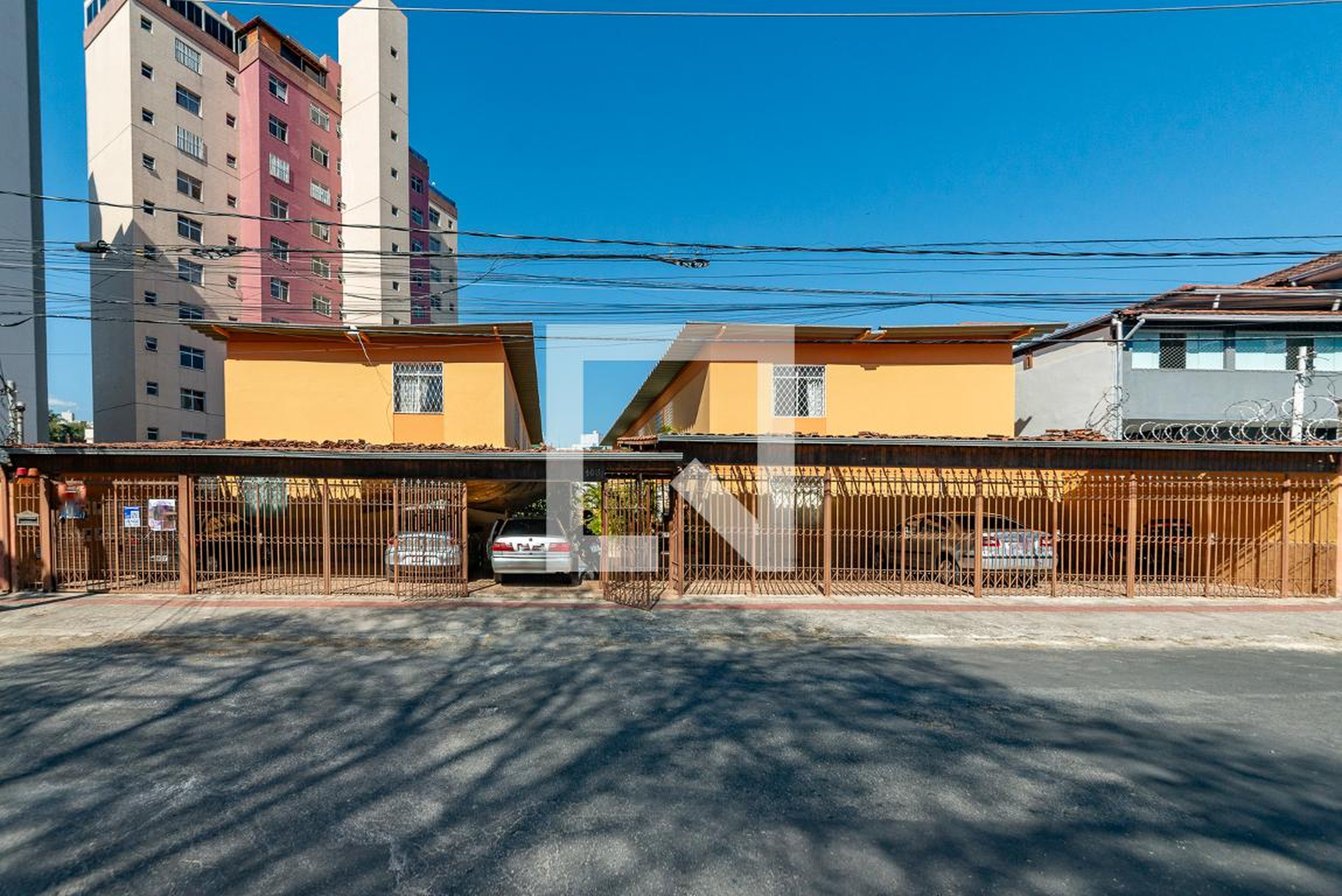 Fachada Condomínio em Rua Engenheiro Paulo Fernandes, 105