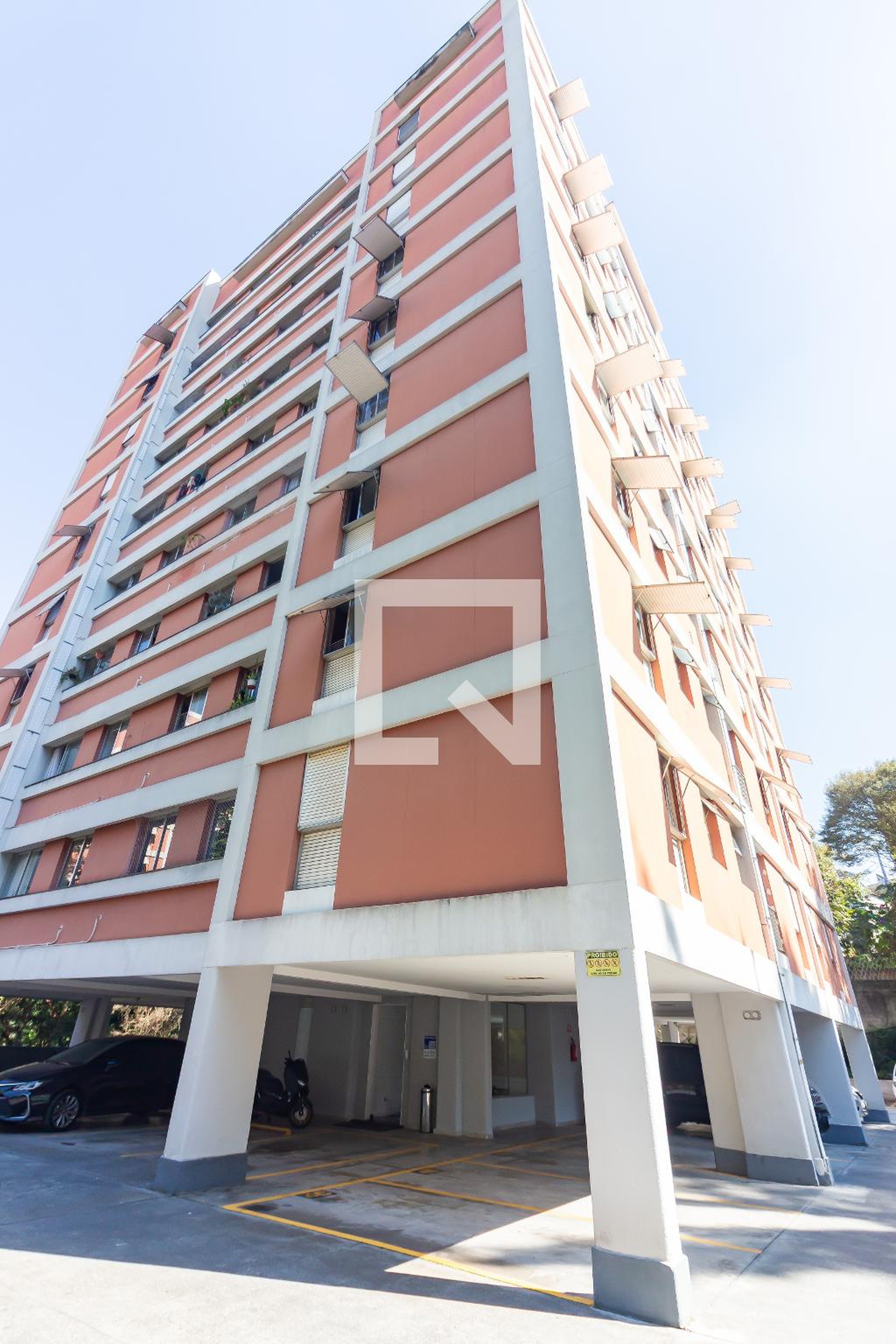 Fachada Condomínio Castanheiras