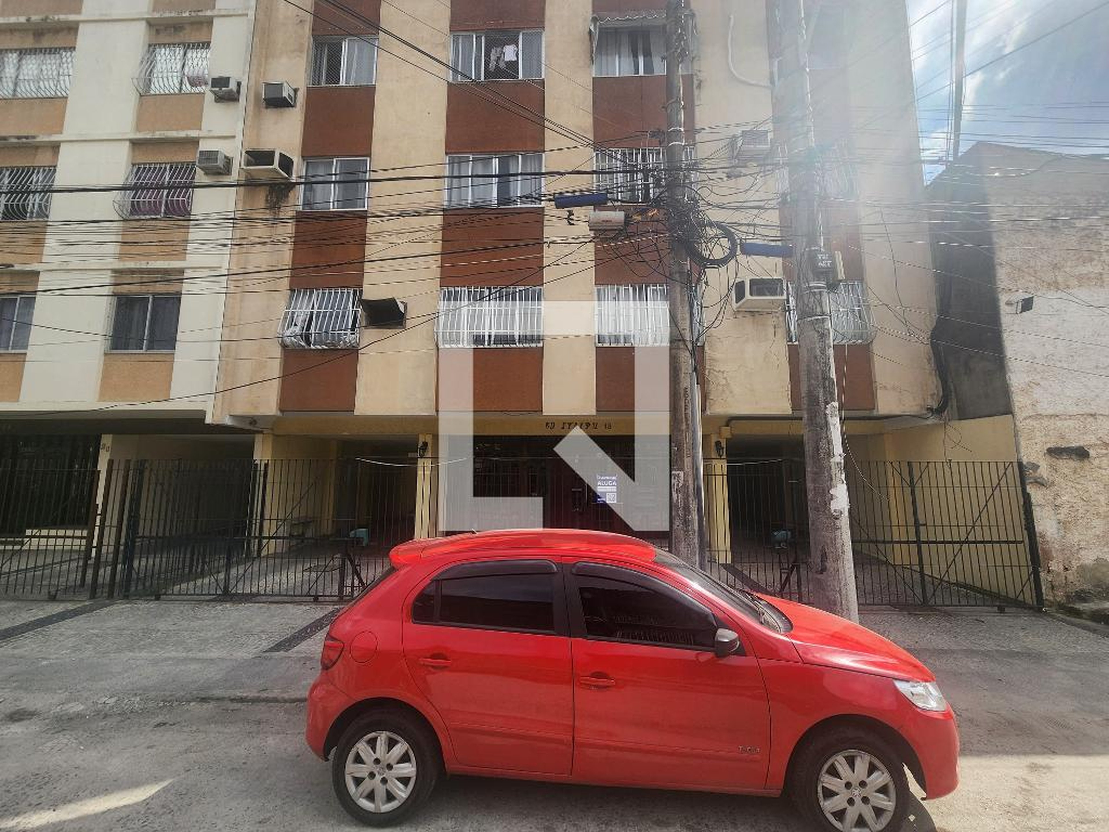 Fachada Condomínio em Rua Maestro Eleazar de Carvalho, 18