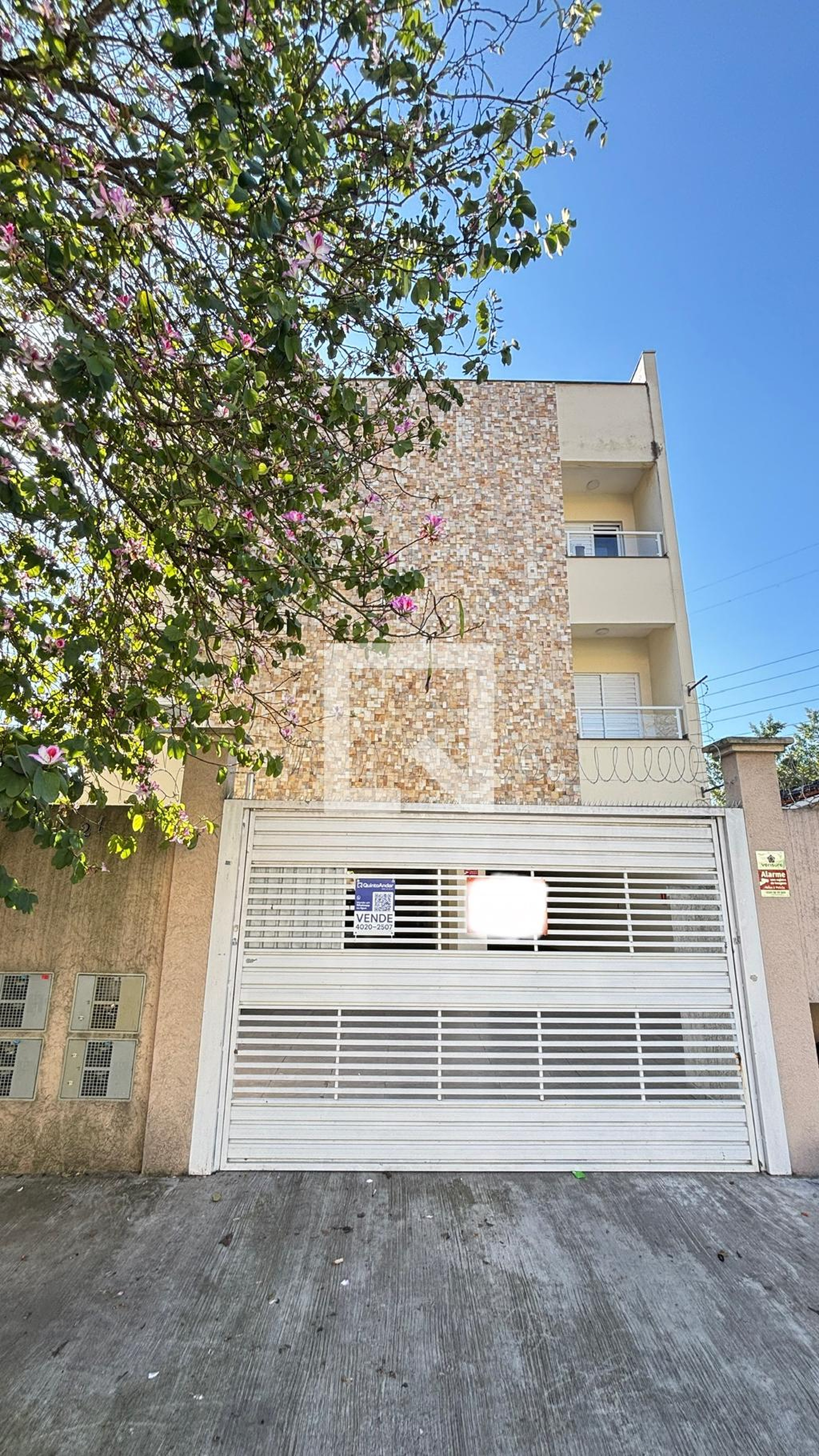 Fachada Condomínio em Rua Chuí, 821