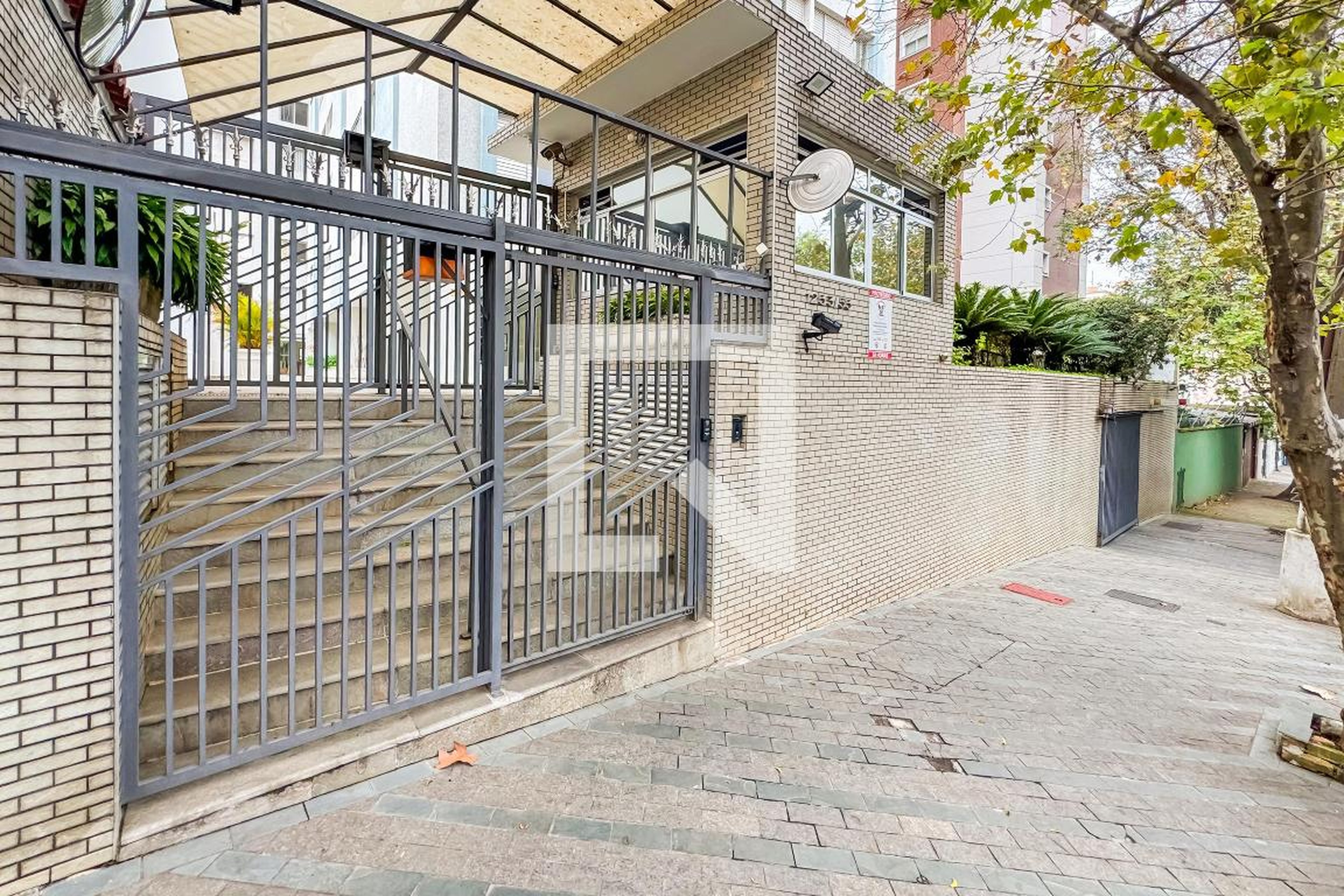 Fachada Condomínio Vitor e Cristina