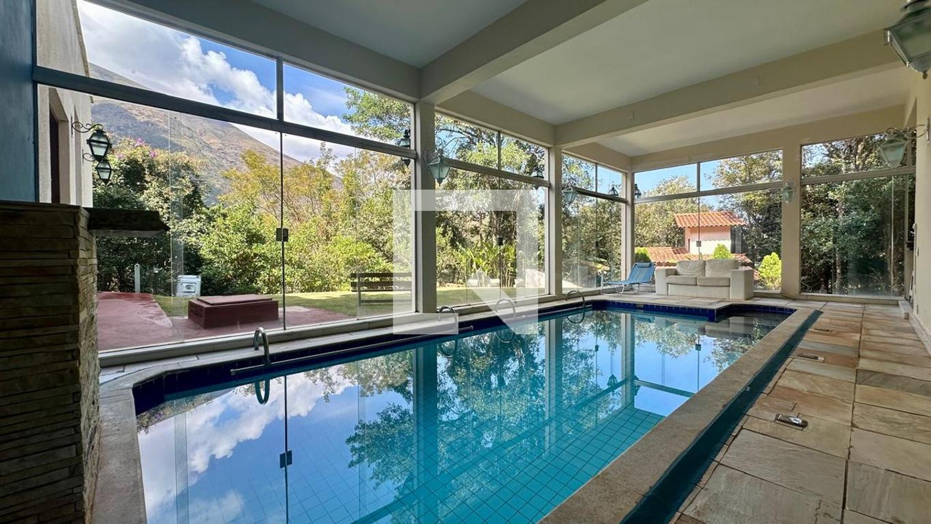 Piscina Condomínio em Alameda das Curupiras, 414