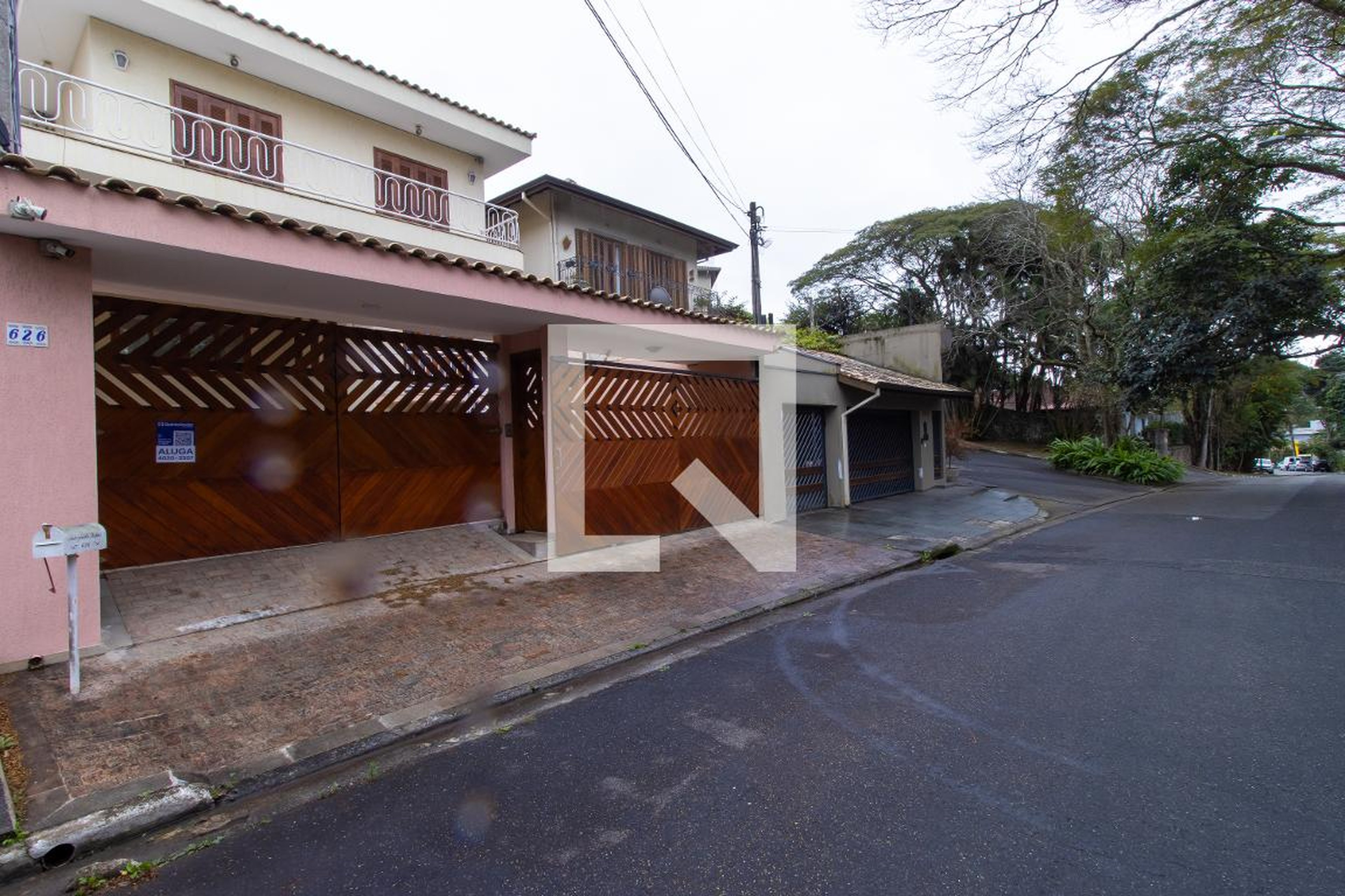 Fachada Condomínio em Rua Adozinda Lopes, 626