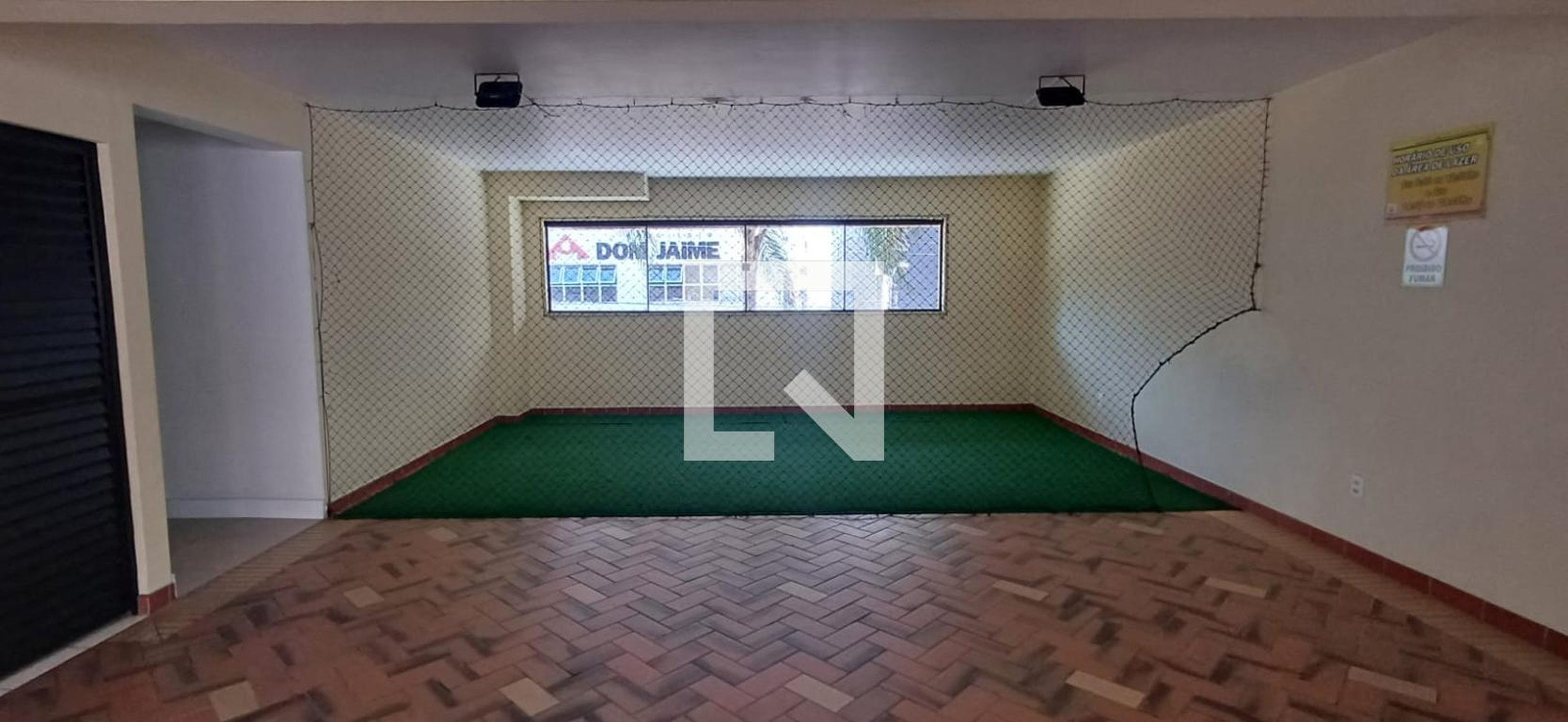 Quadra Esportiva - Place Du Soleil