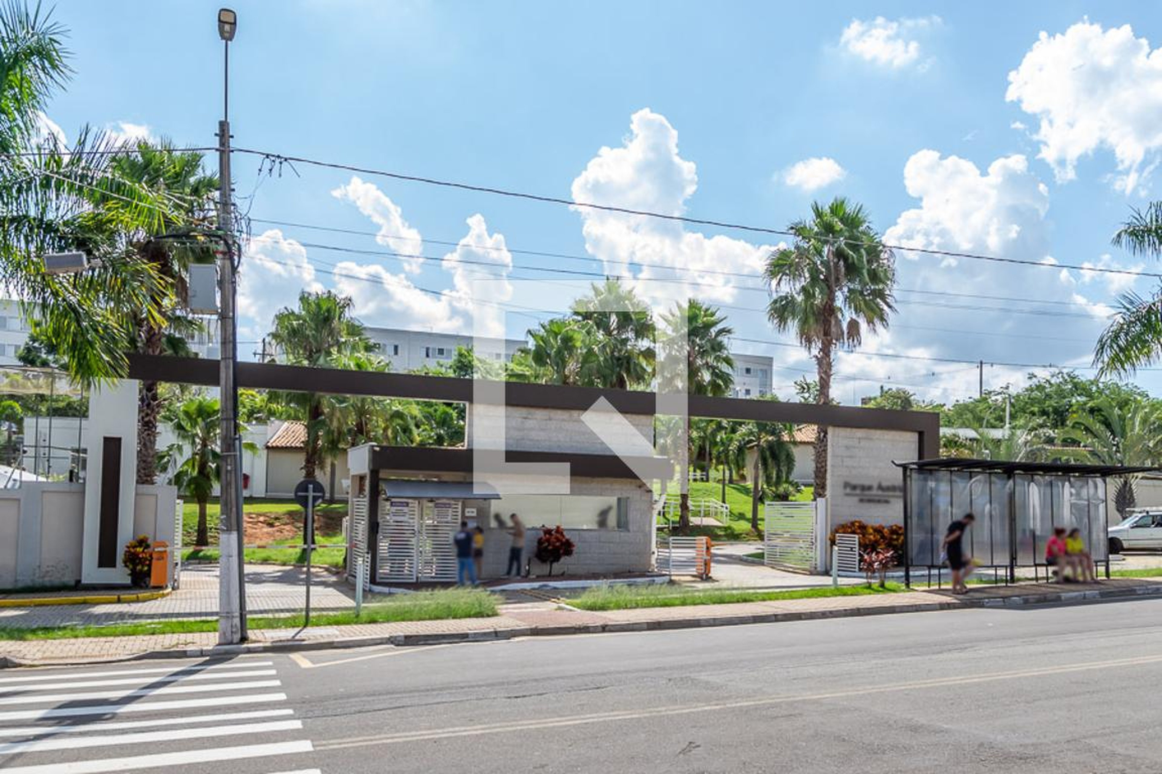 Fachada do Condomínio Residencial Parque Áustria