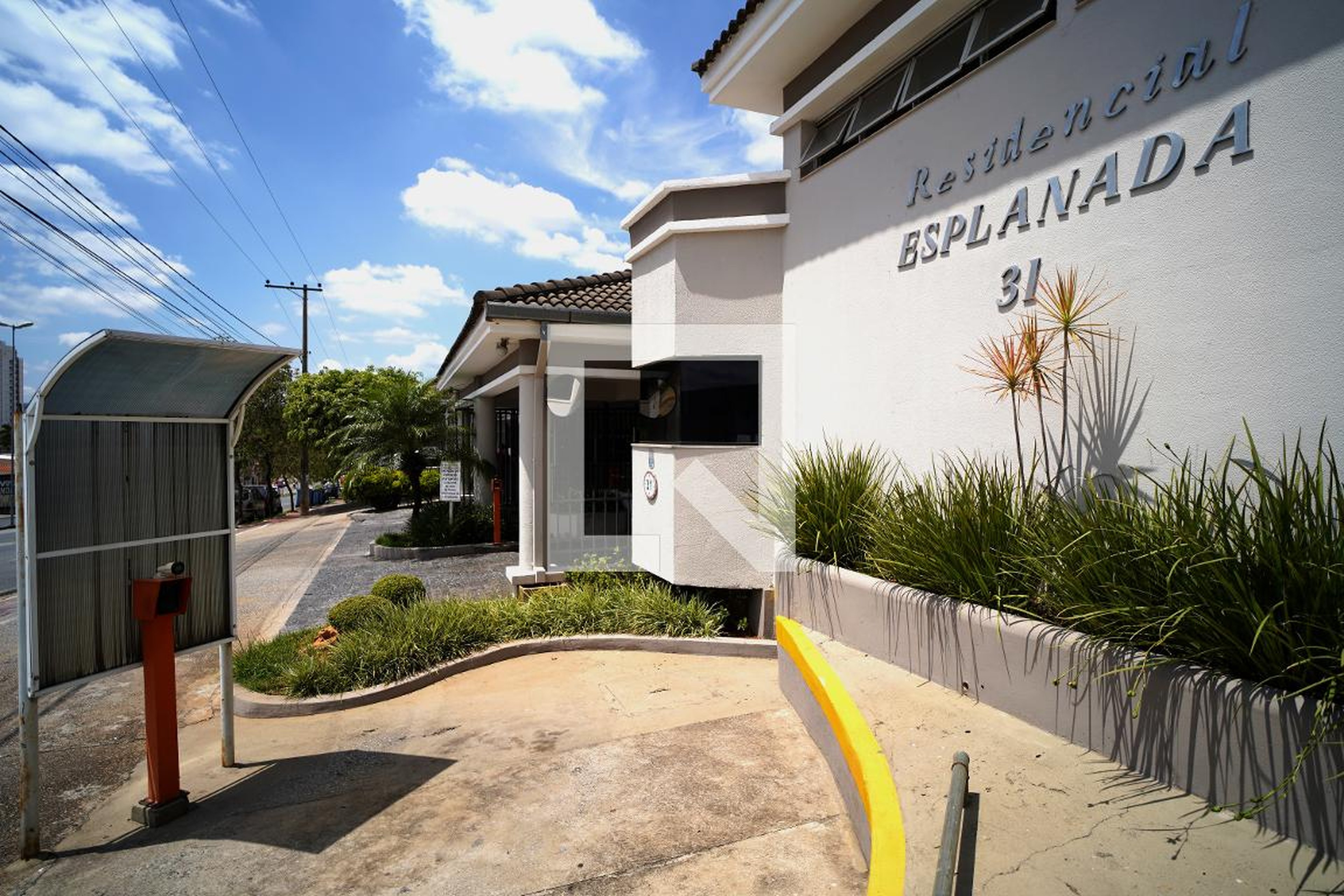 Fachada Condomínio em Avenida Gisele Constantino, 31