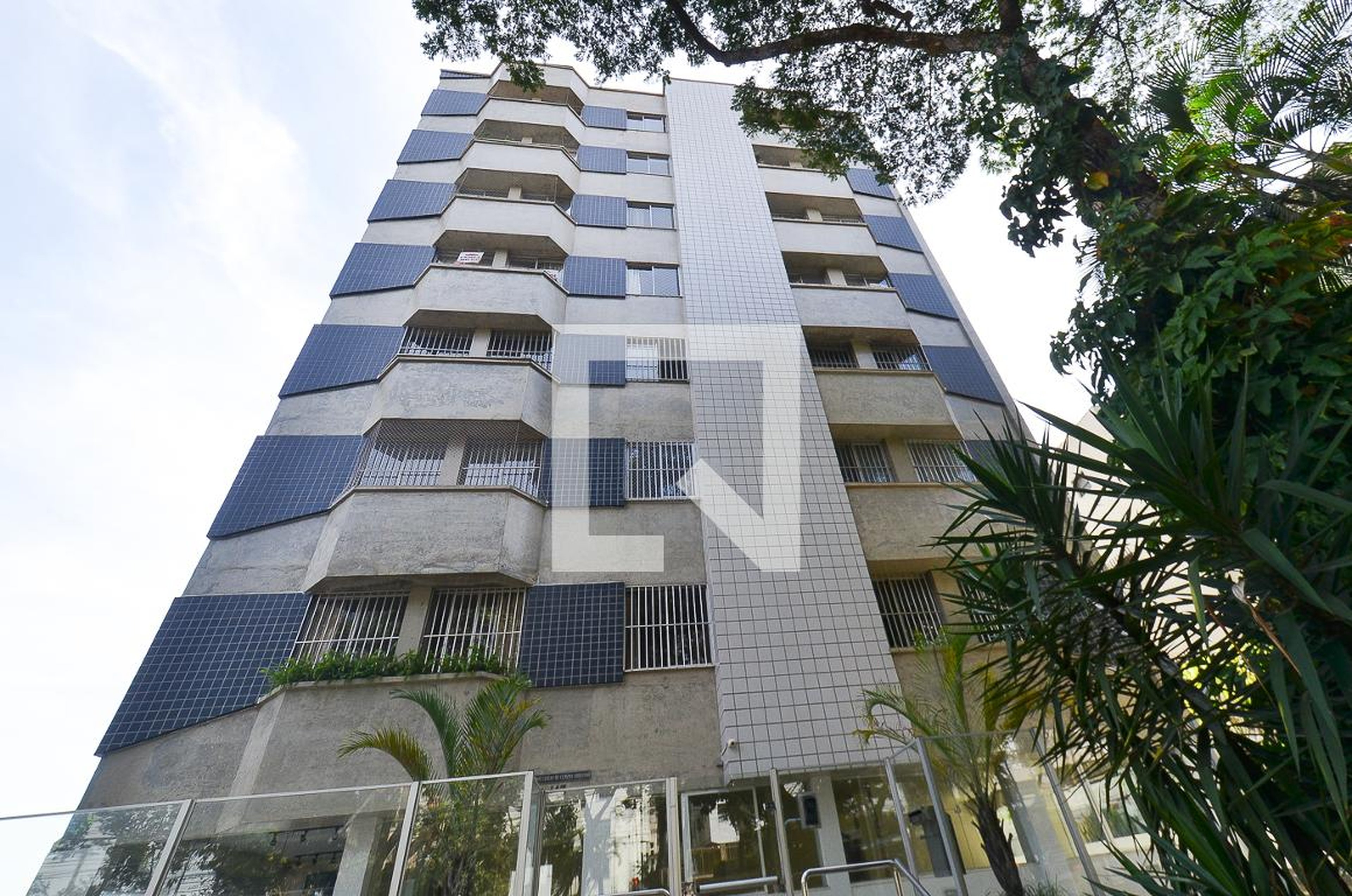 Fachada Condomínio em Avenida José Cândido da Silveira, 413