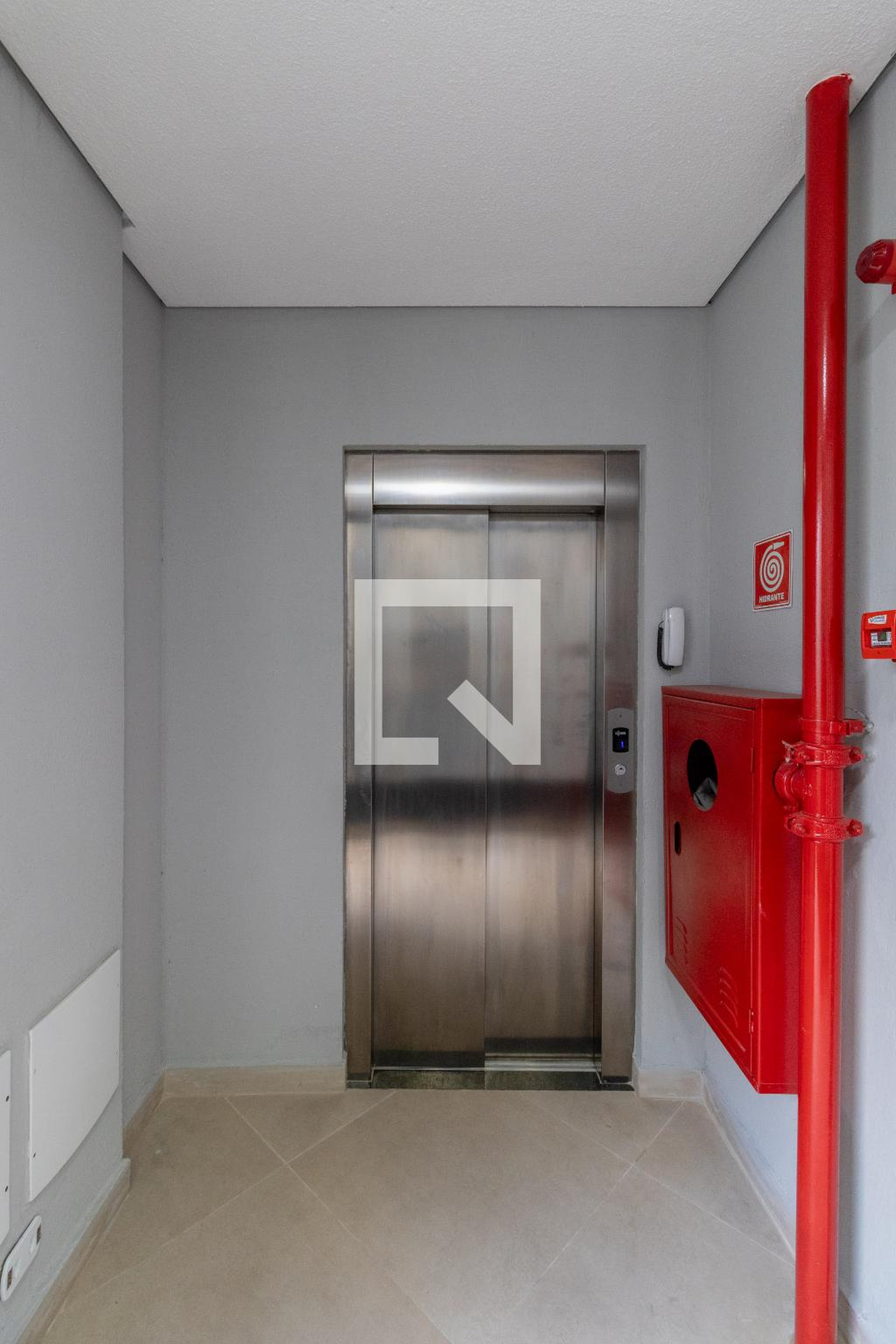 Elevador - Alcebíades Sarmento