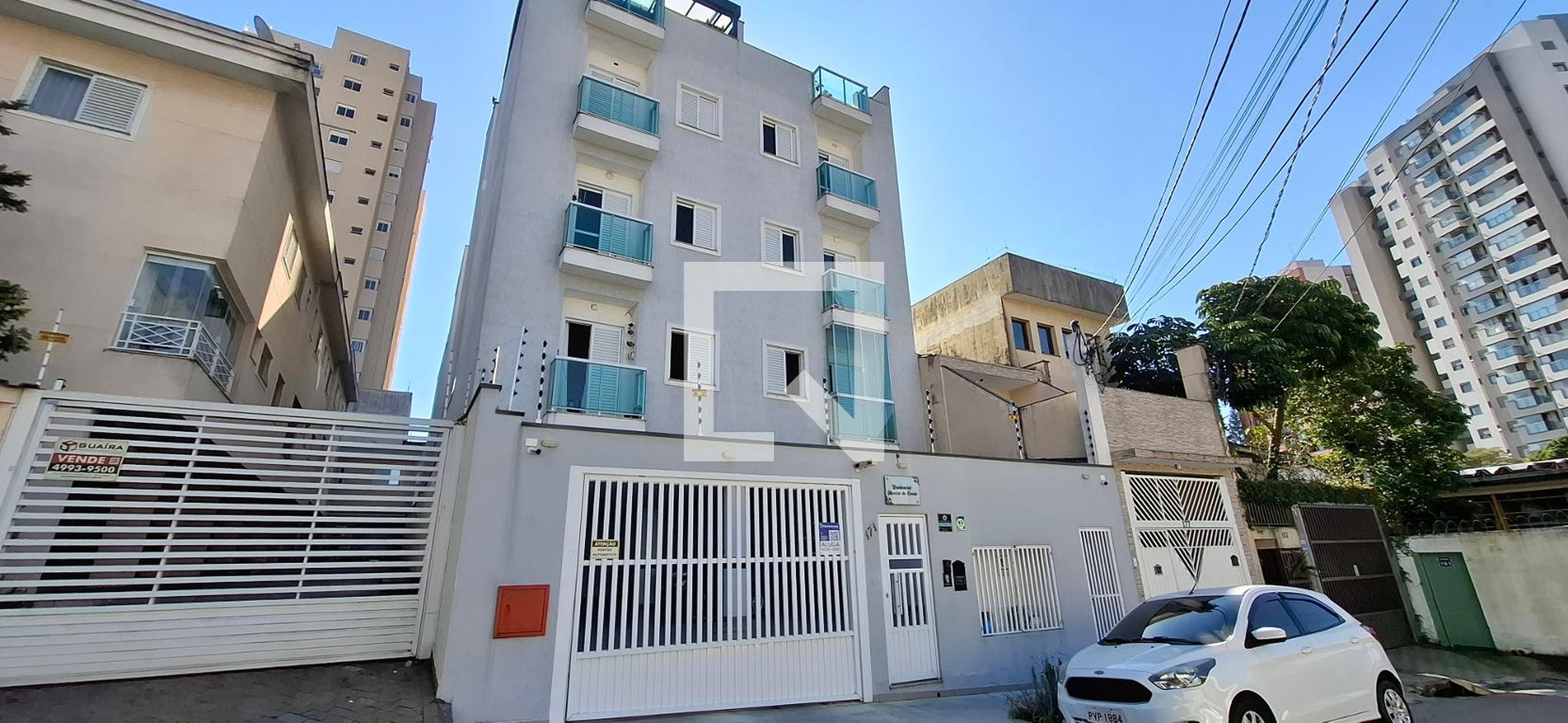 Fachada Condomínio em Rua da Memória, 171