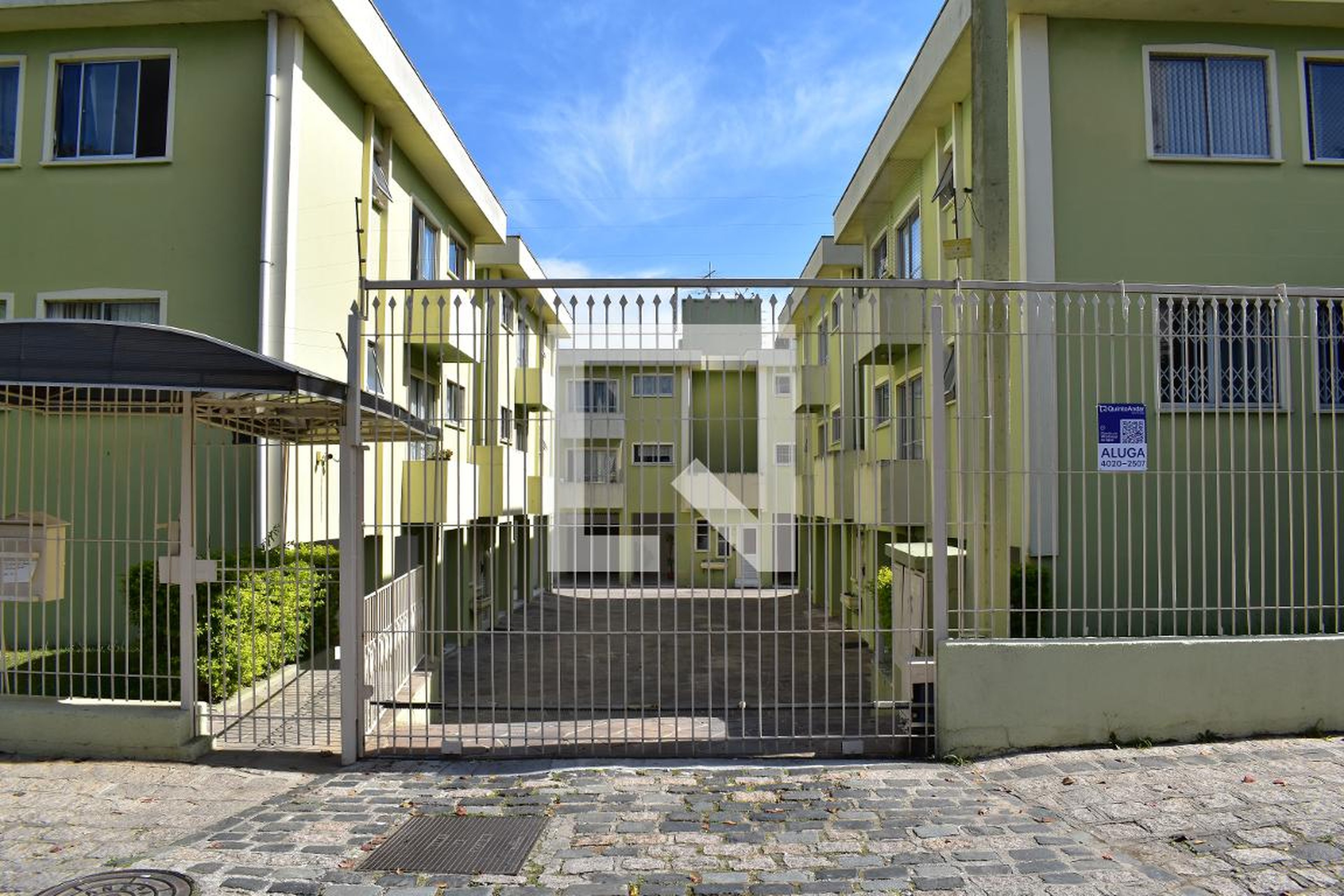 Fachada Condomínio em Rua Nilo Peçanha, 605