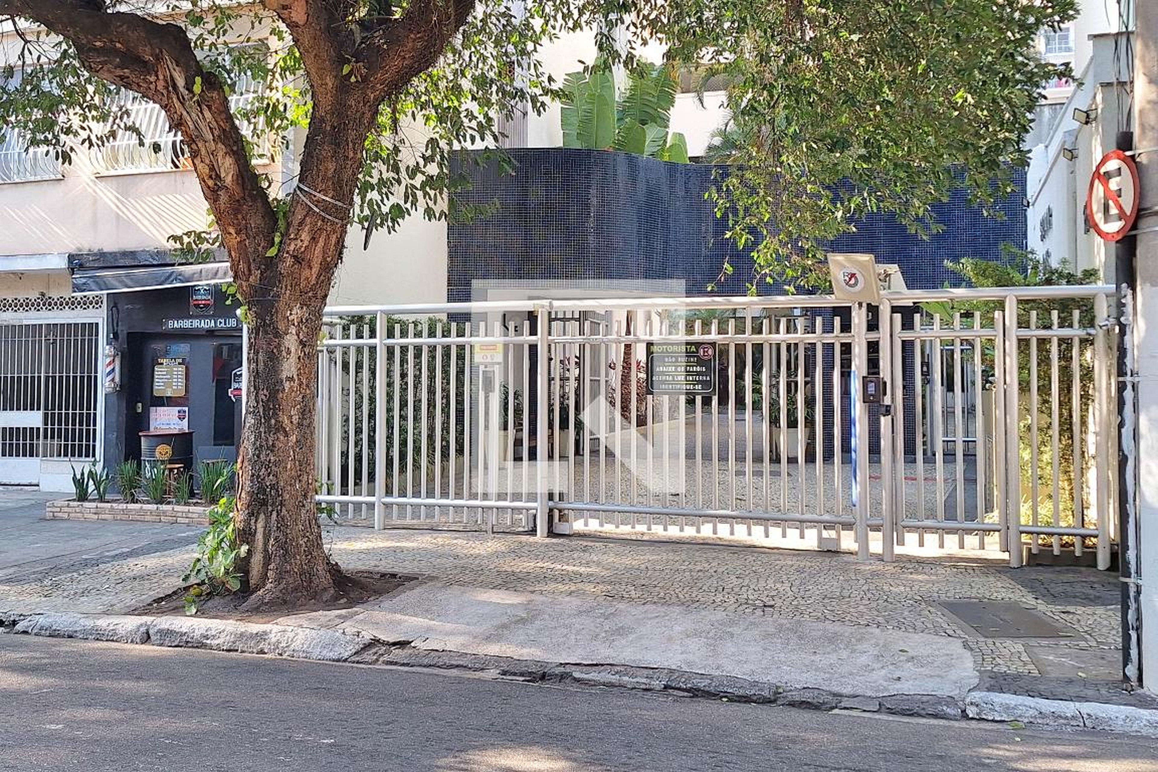 Fachada Edifício Solar das Amendoeiras