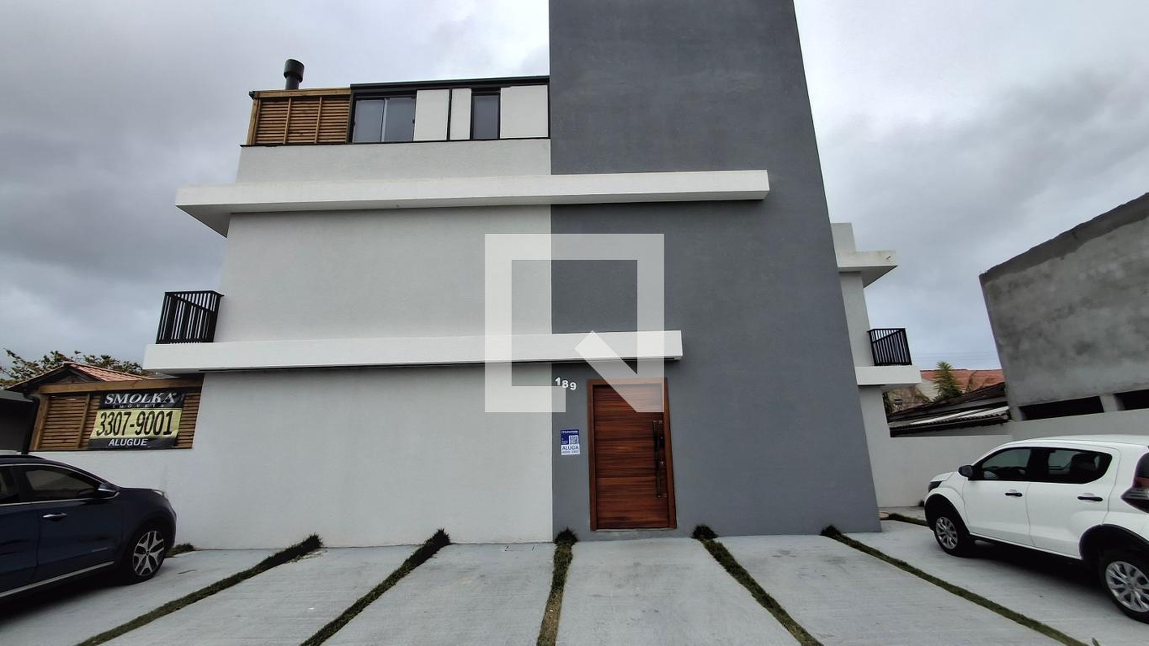 Fachada Condomínio em Servidão Dona Vitórina Lopes, 189