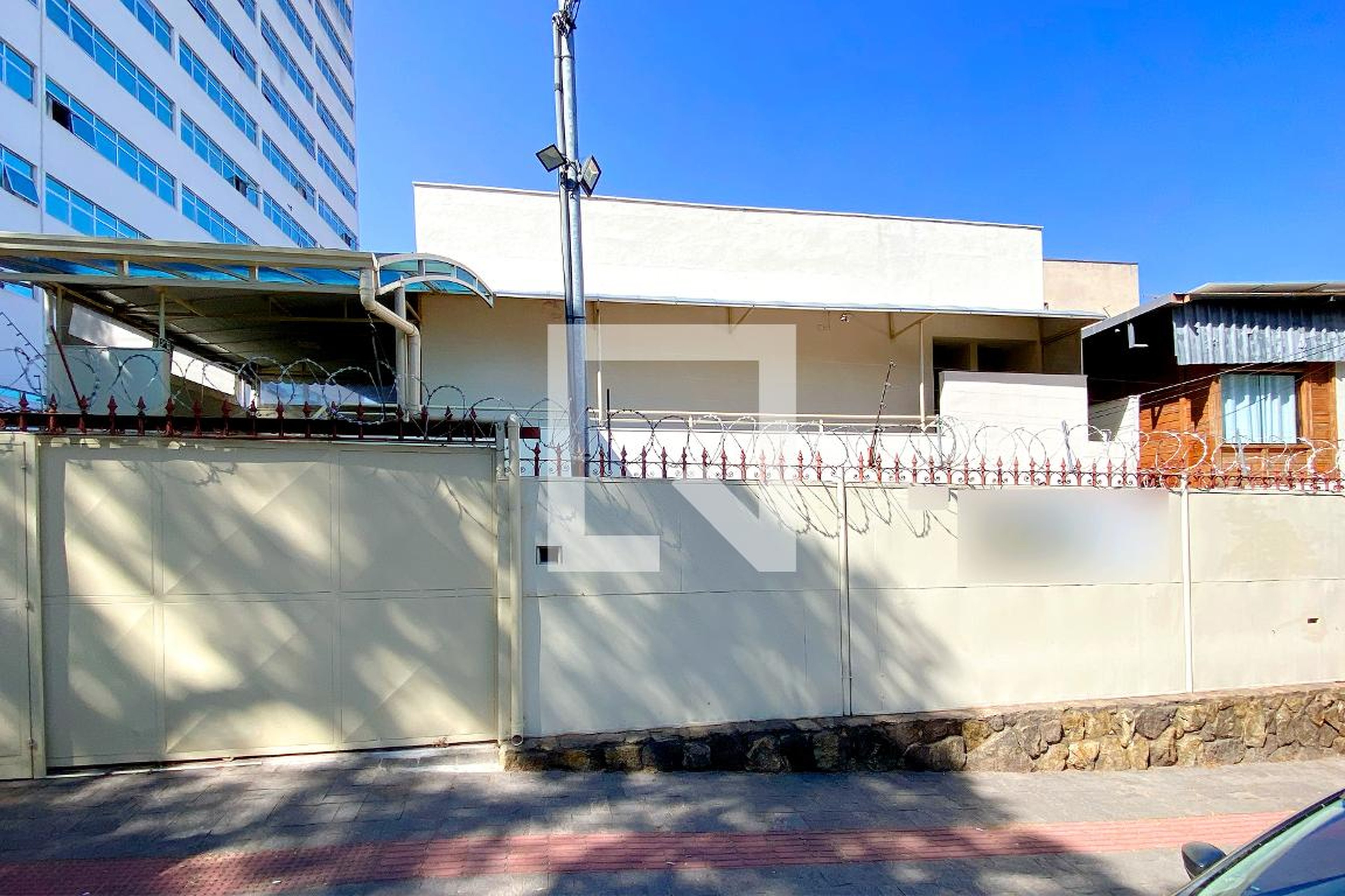 Fachada Condomínio em Rua Intendente Câmara, 536