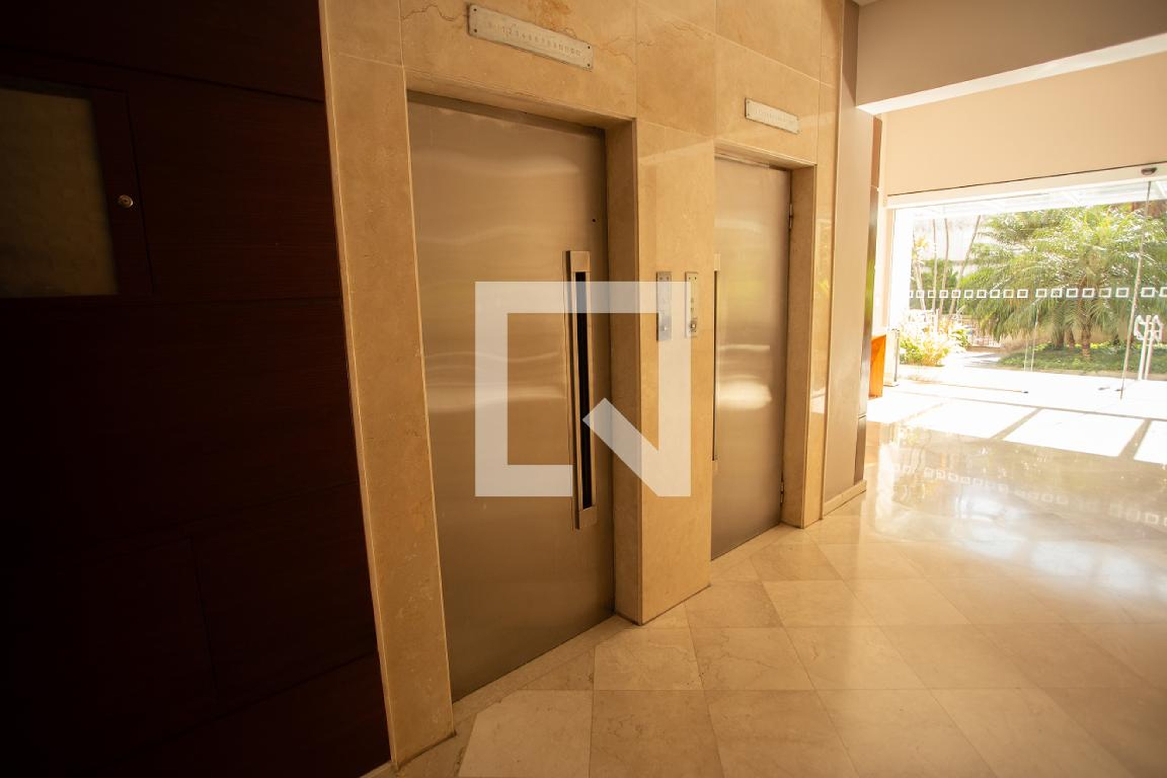 Área comum - Saint Germain