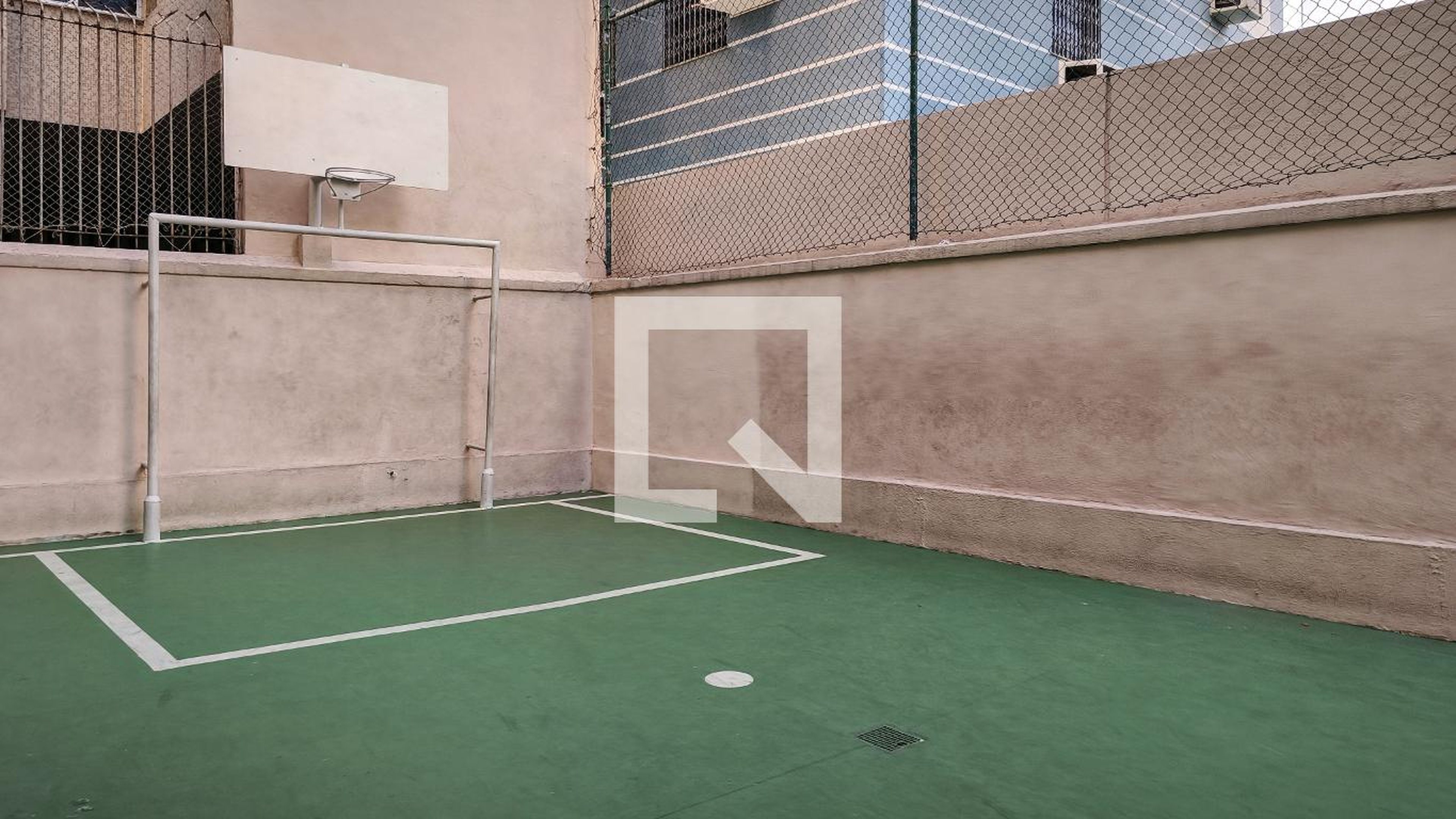 Quadra Esportiva - Chateau Grenoble