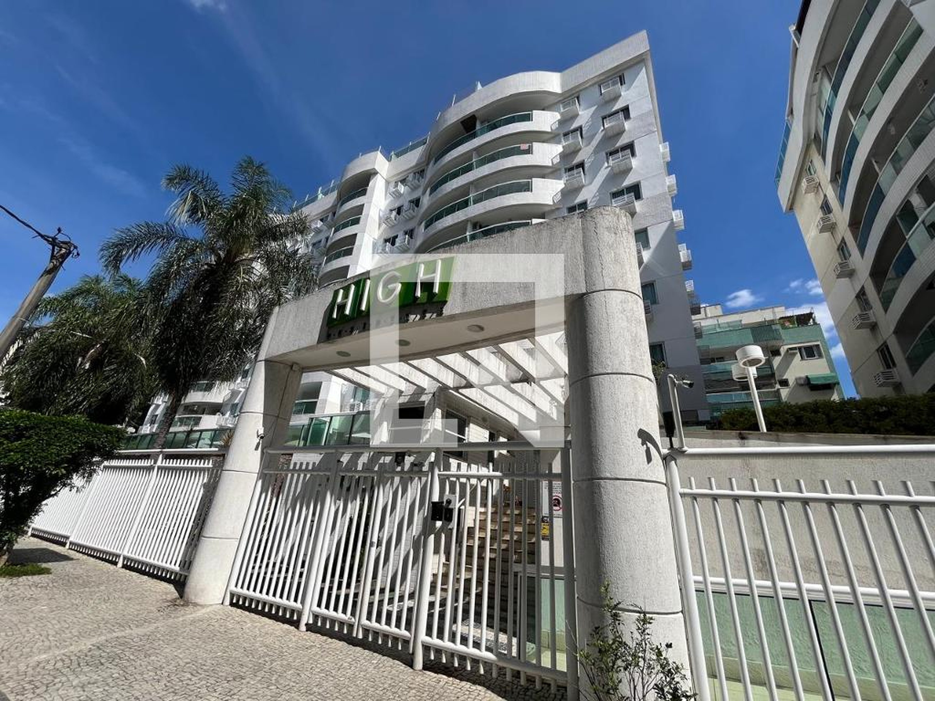 Fachada Condomínio High Residence