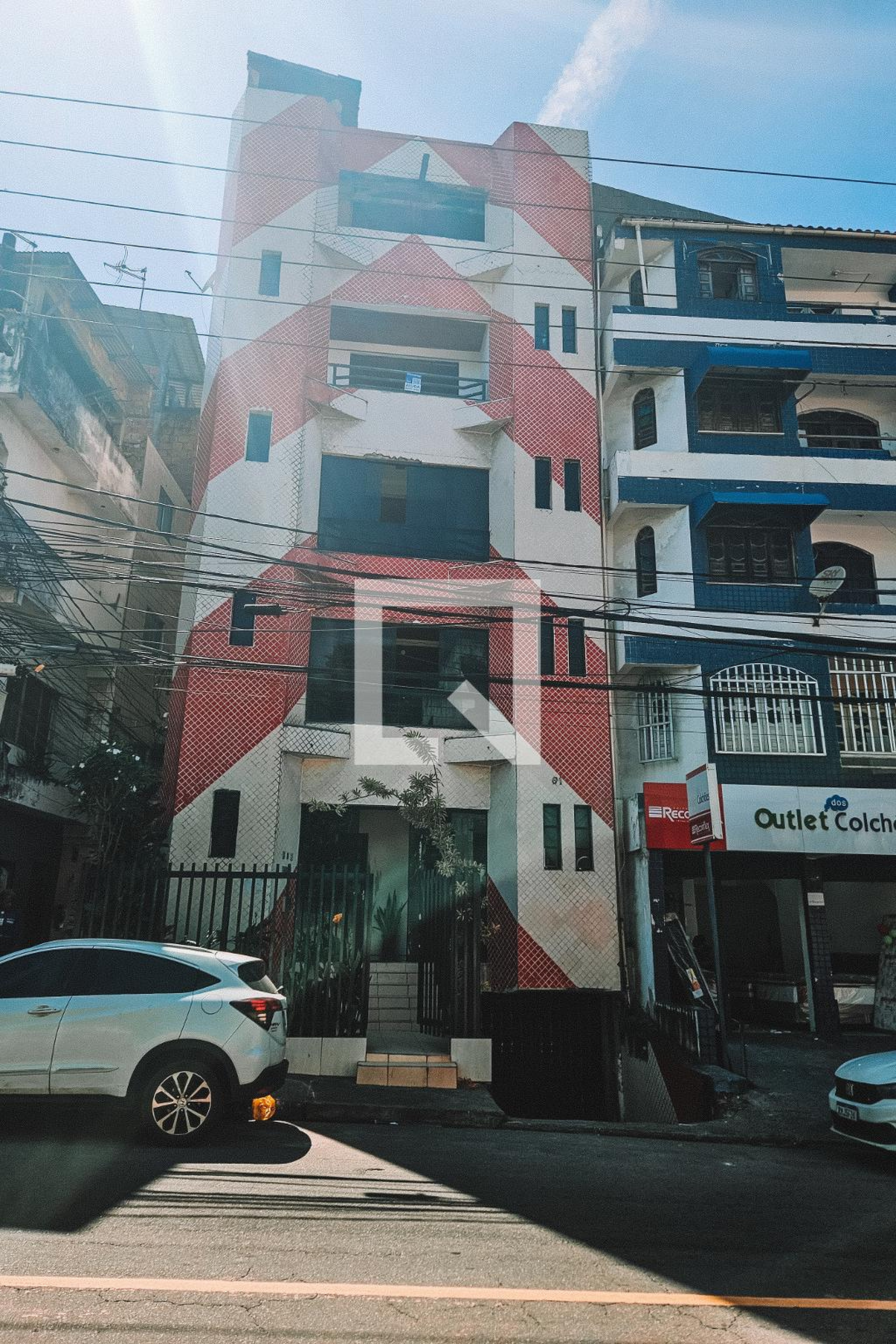 Fachada Condomínio em Avenida Jorge Amado, 61