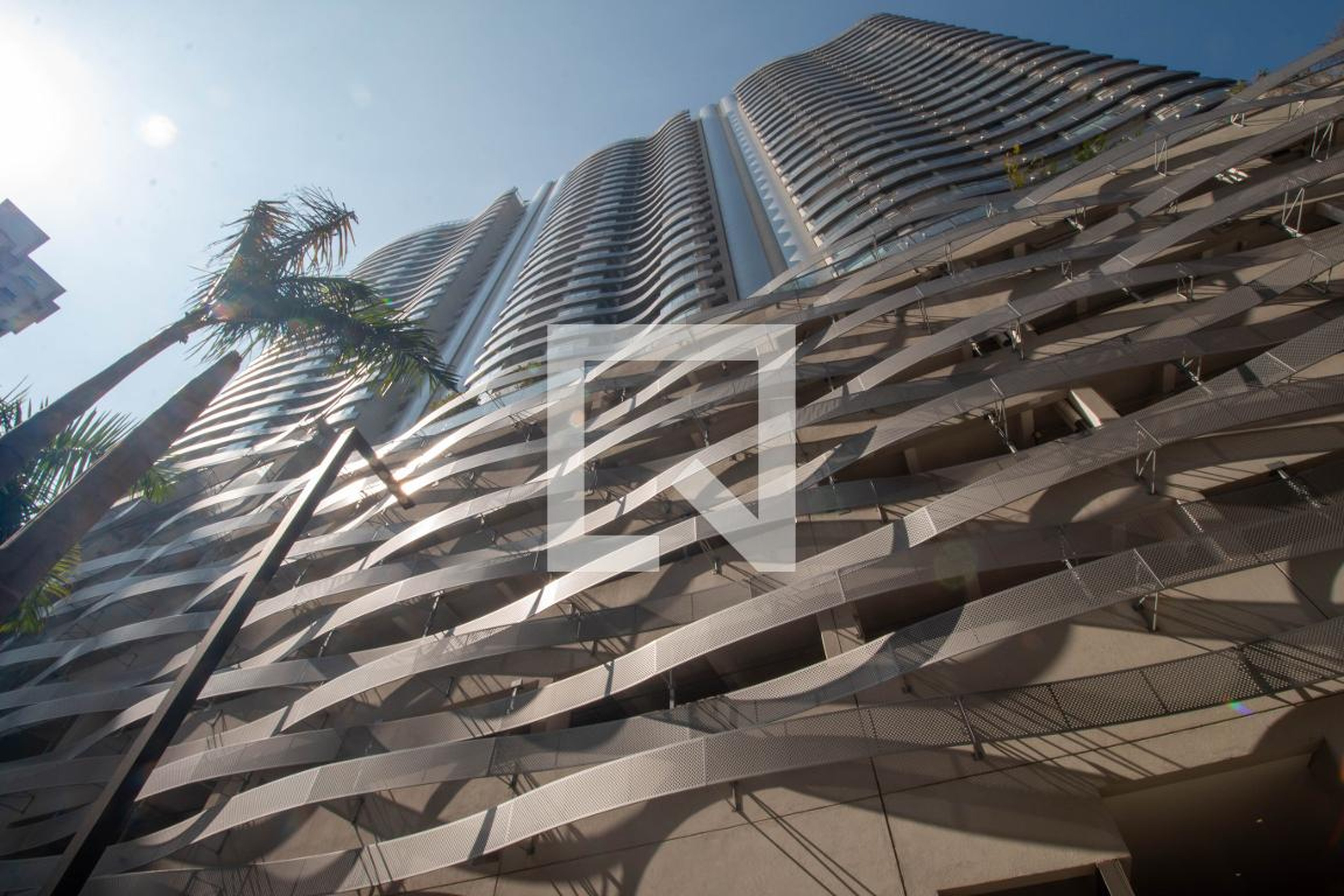 Fachada Condomínio em Rua João de Lacerda Soares, 33