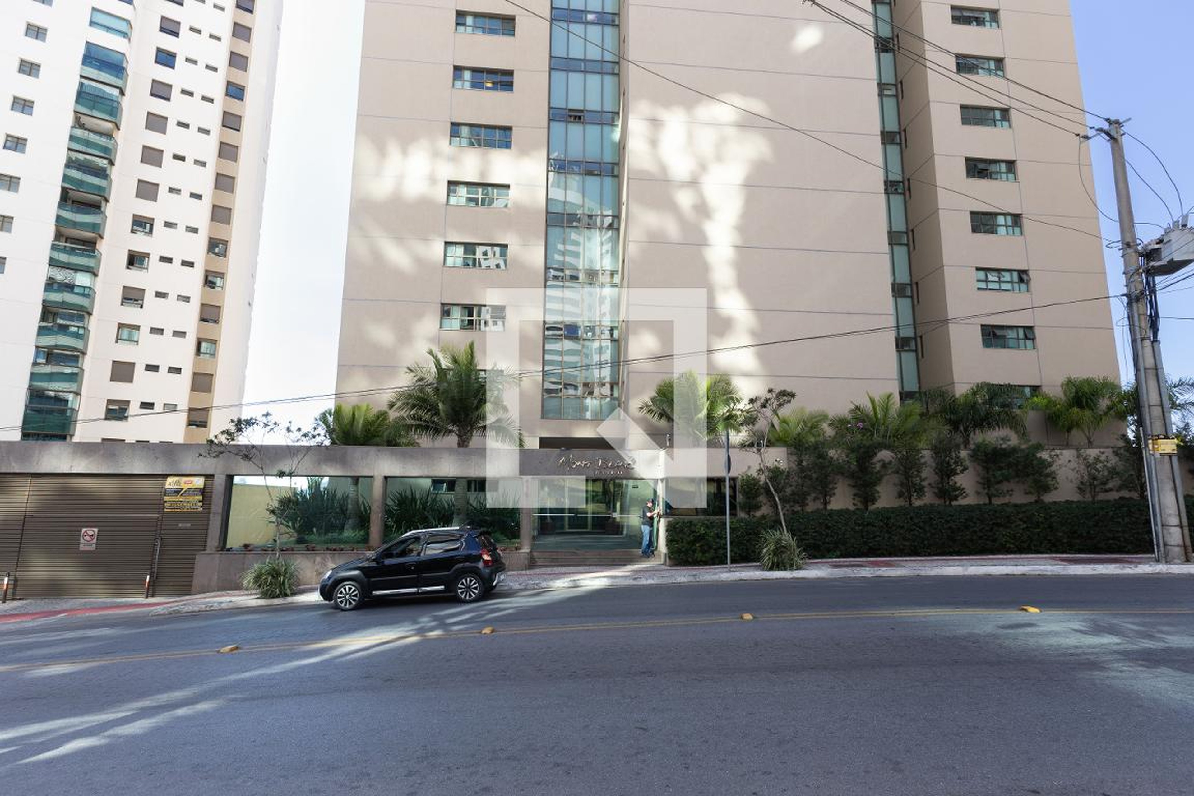 Fachada Condomínio em Rua Ministro Orozimbo Nonato, 31994321072