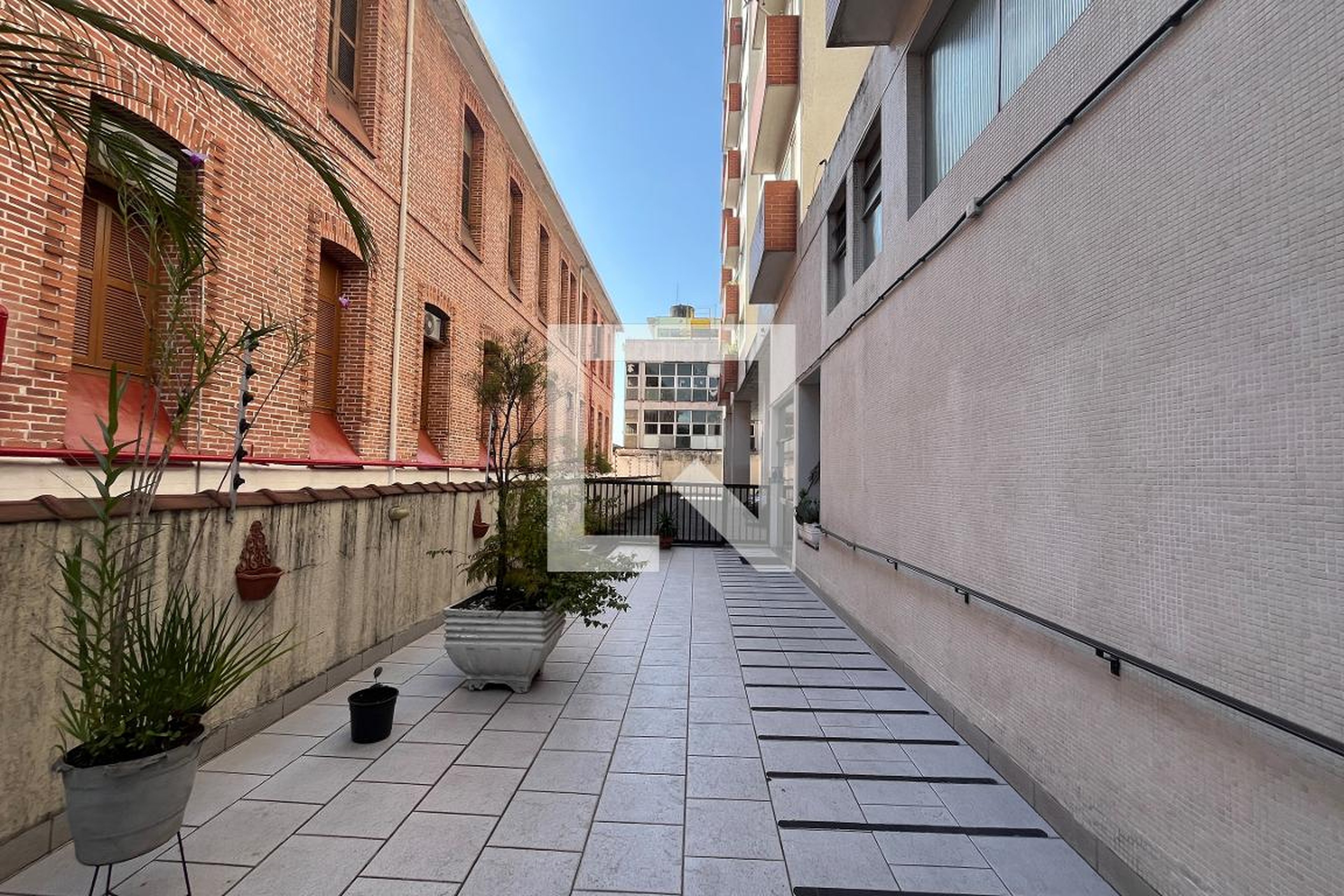 Área comum - Calçada