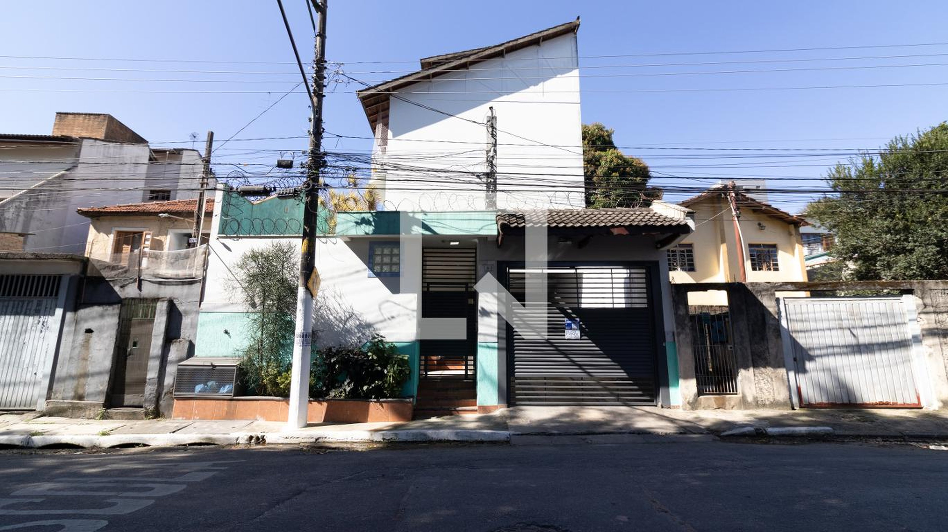 Fachada Condomínio em Rua Belchior de Godói, 181