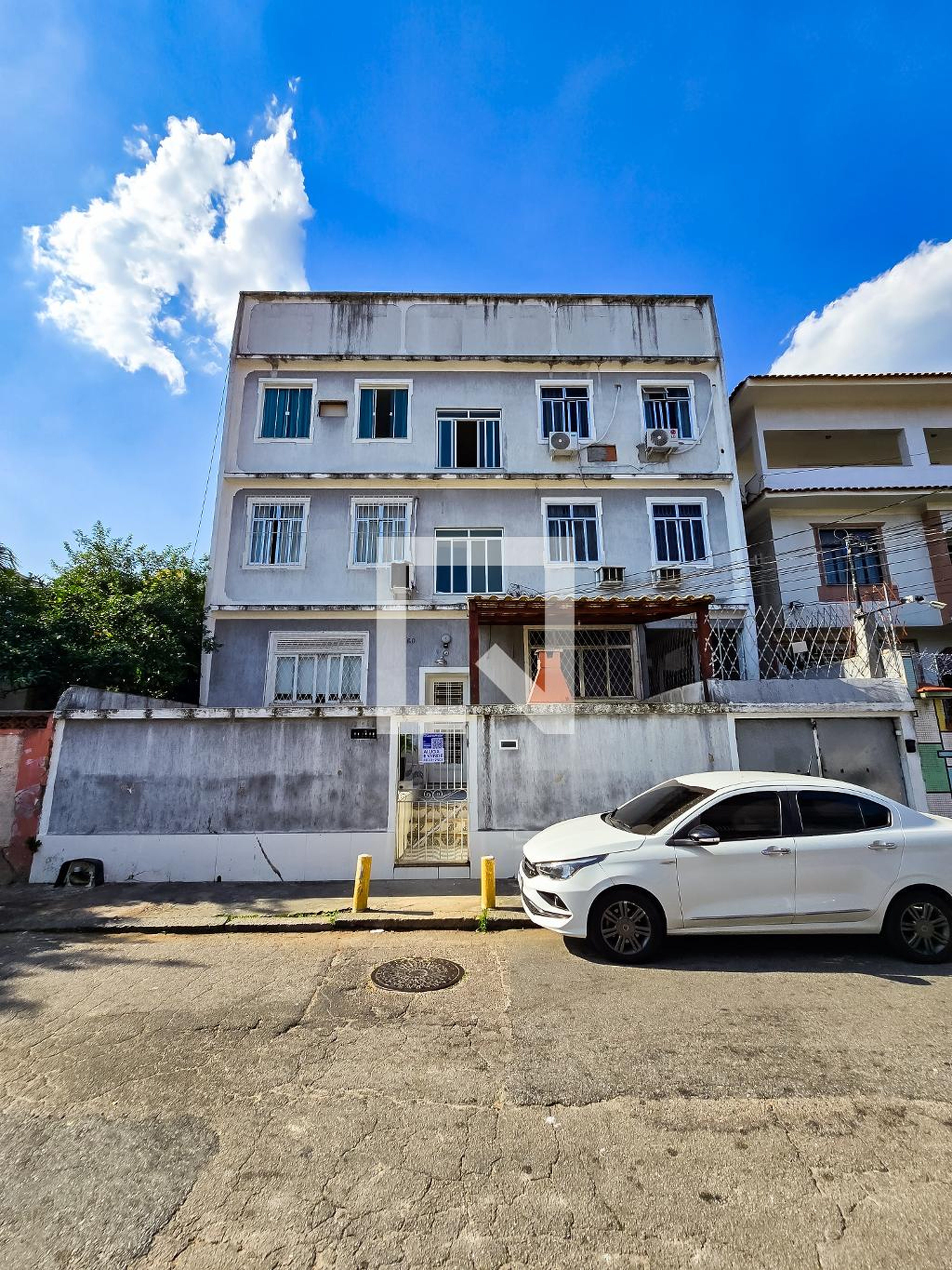 Fachada Condomínio em Rua Uarumã, 60