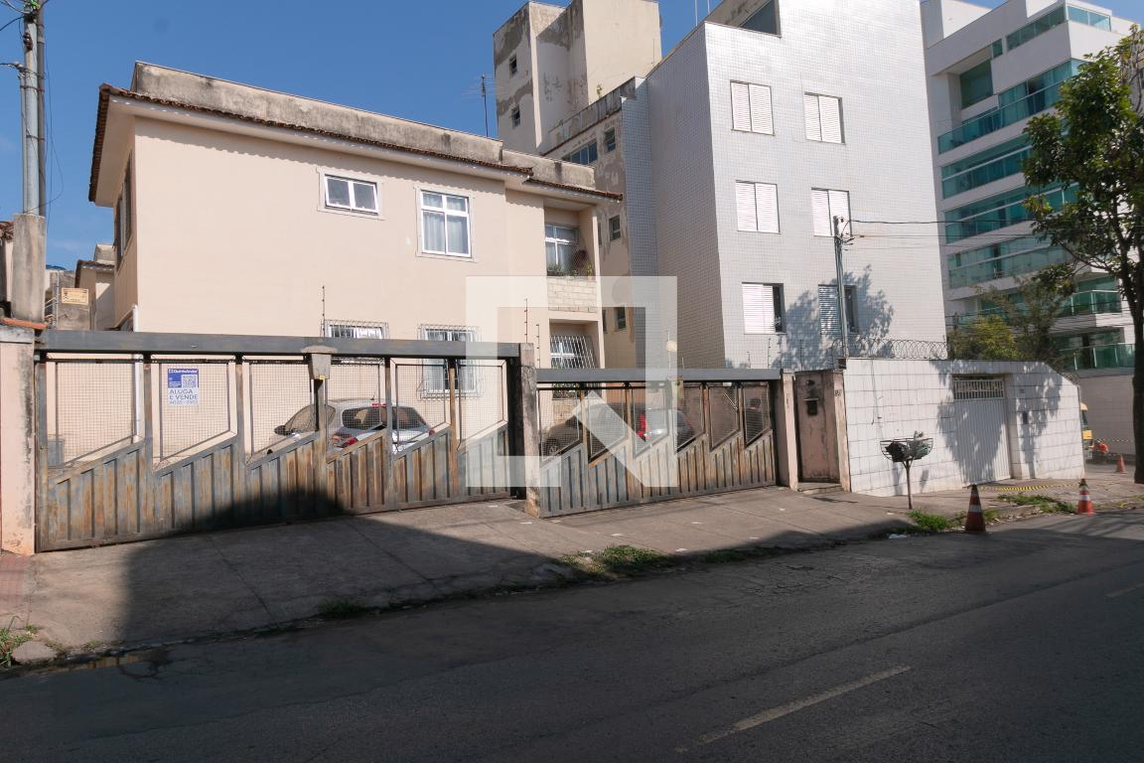 Fachada Condomínio em Rua Aristóteles Ribeiro Vasconcelos, 297